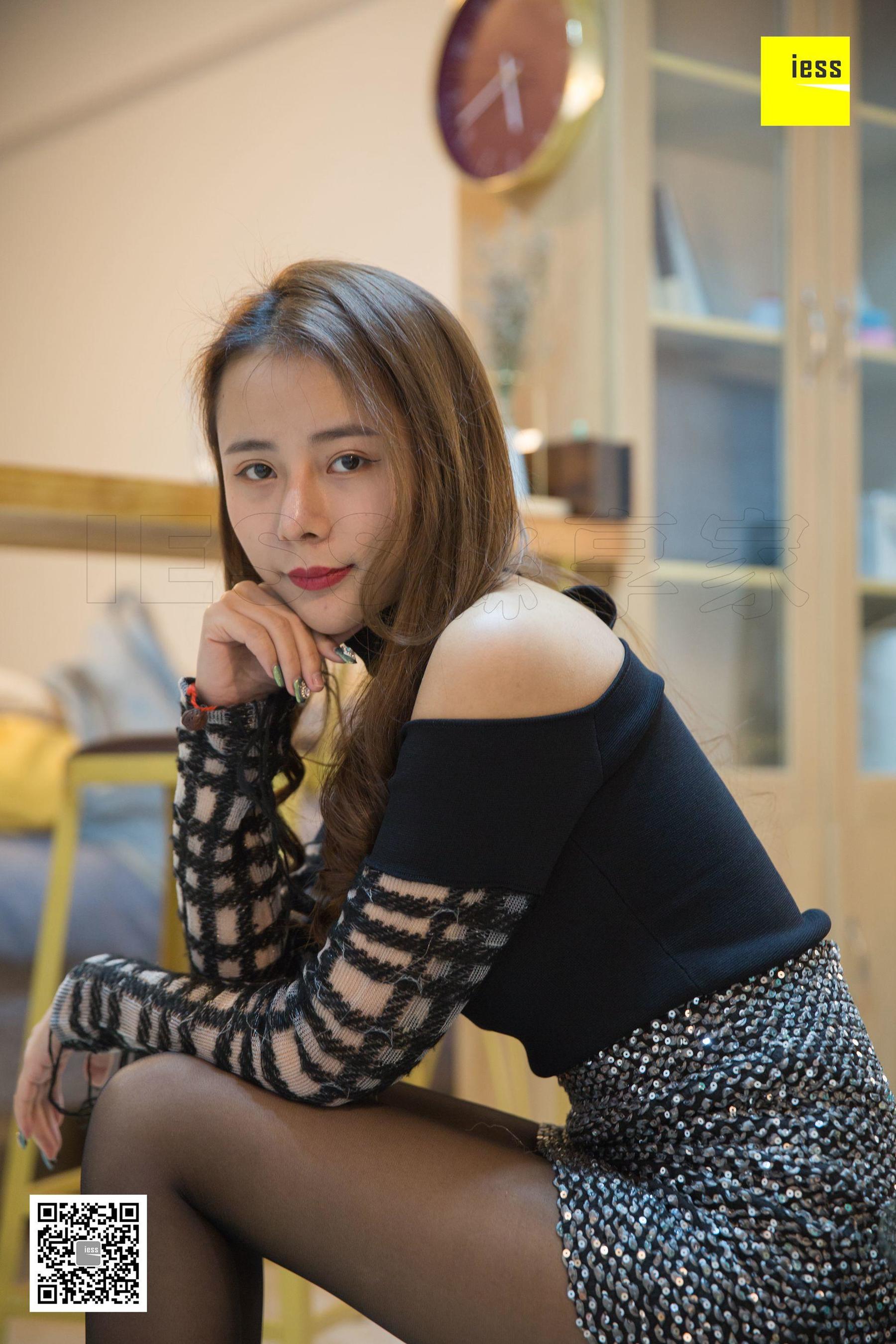 腿模小韩 《小韩初尝黑丝》[异思趣向IESS] 写真集