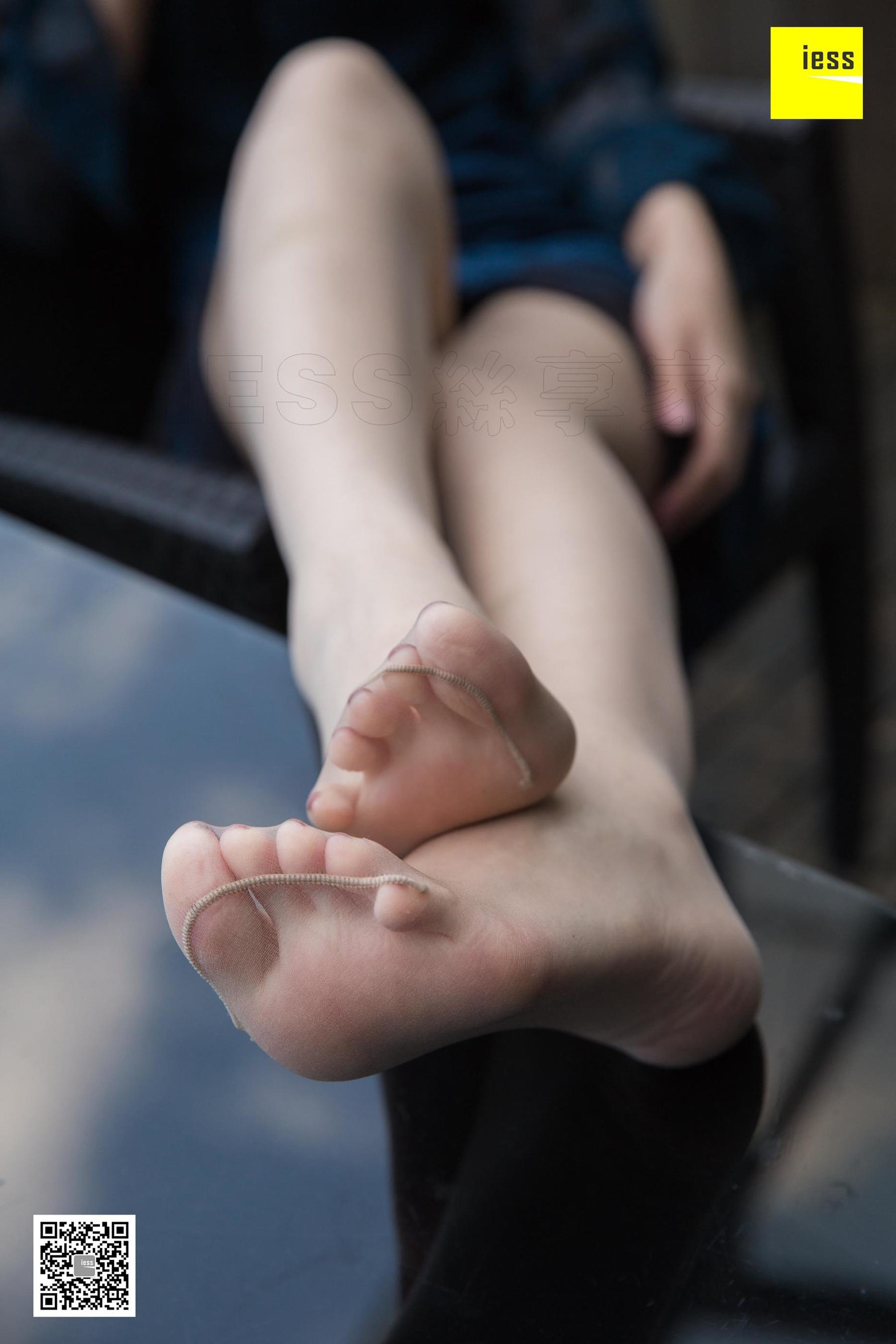 腿模紫紫 《花开好光景》[异思趣向IESS] 丝袜美腿写真集