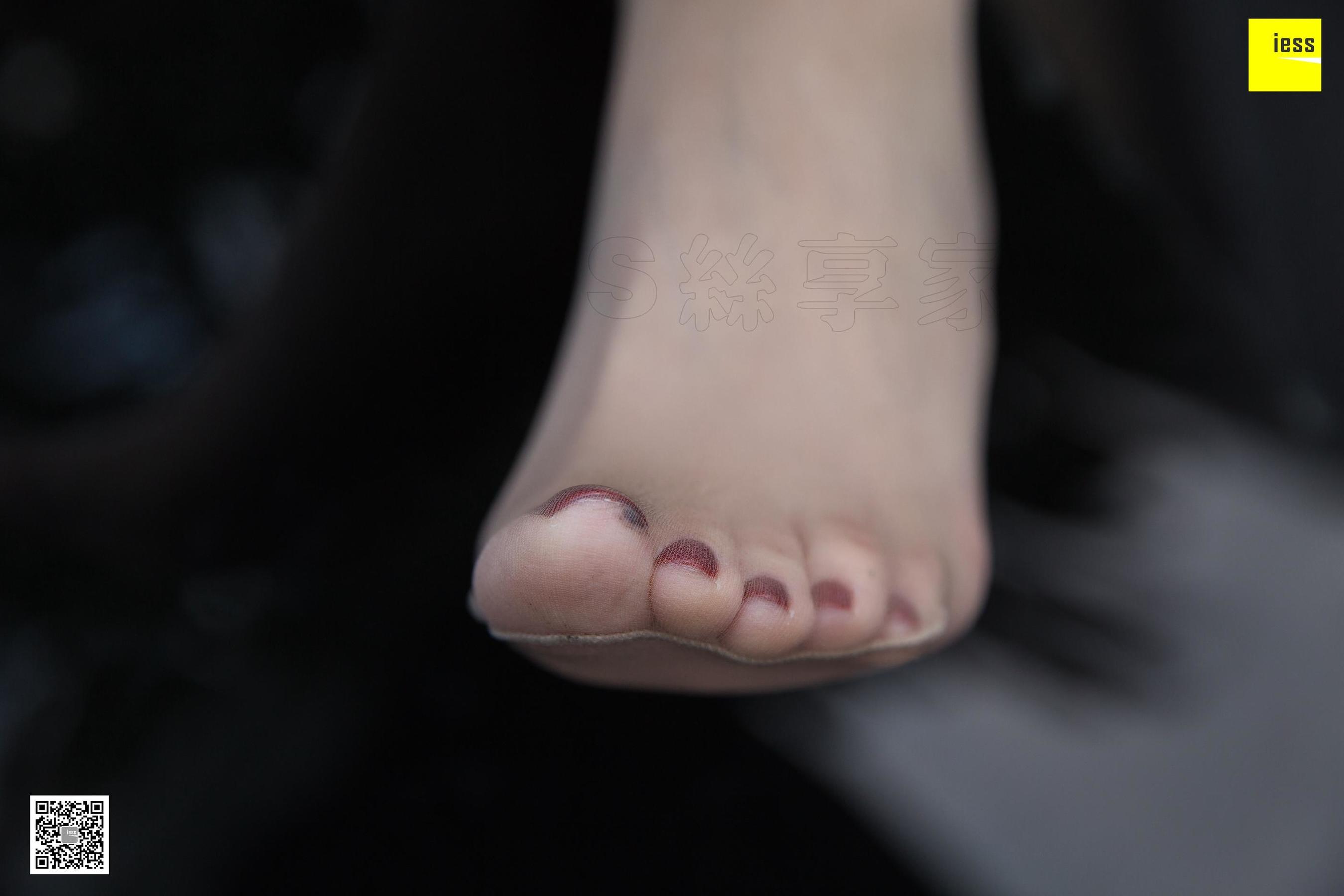 腿模紫紫 《花开好光景》[异思趣向IESS] 丝袜美腿写真集