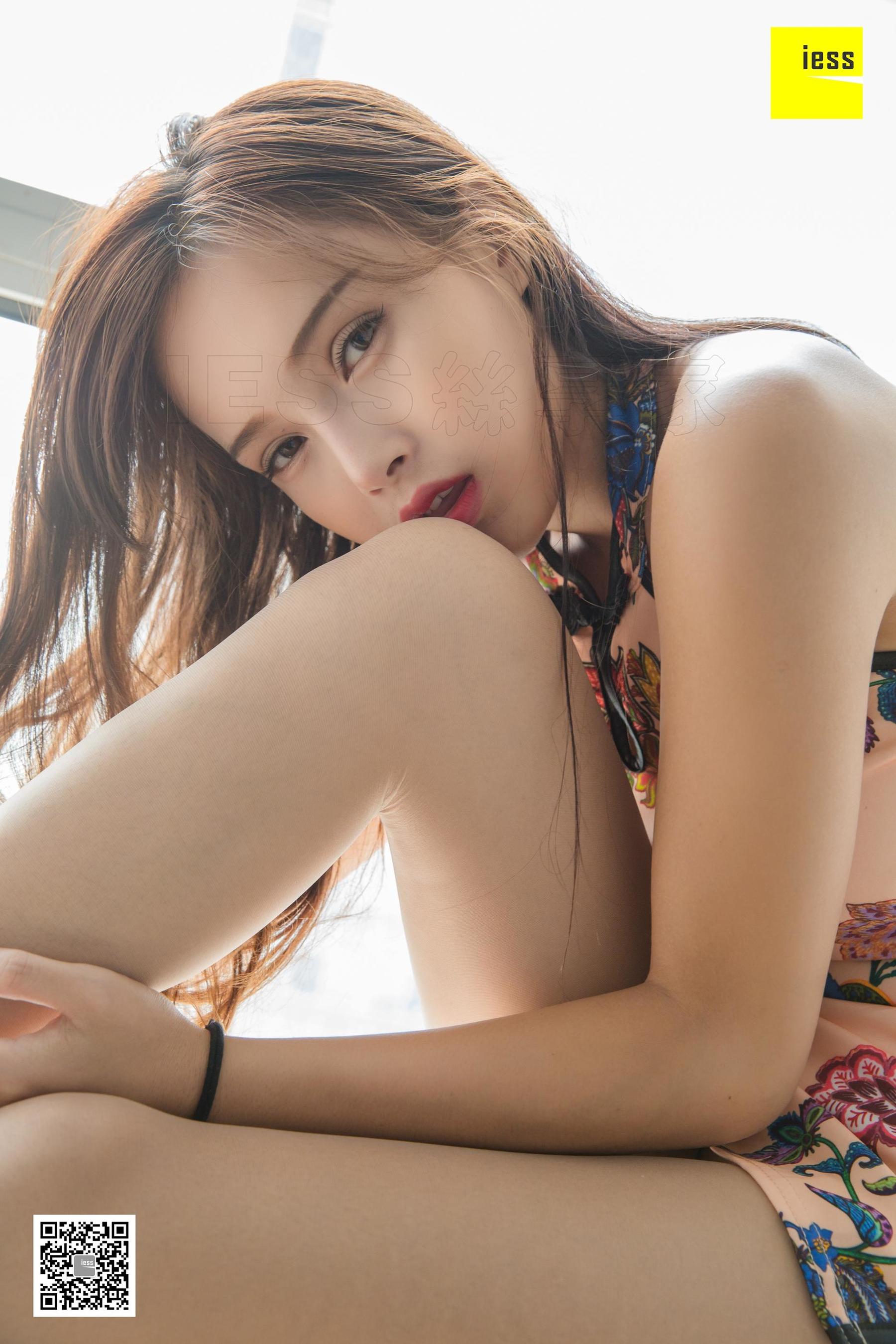 模特小羽 《温柔眼神杀》旗袍美腿 [异思趣向IESS] 写真集