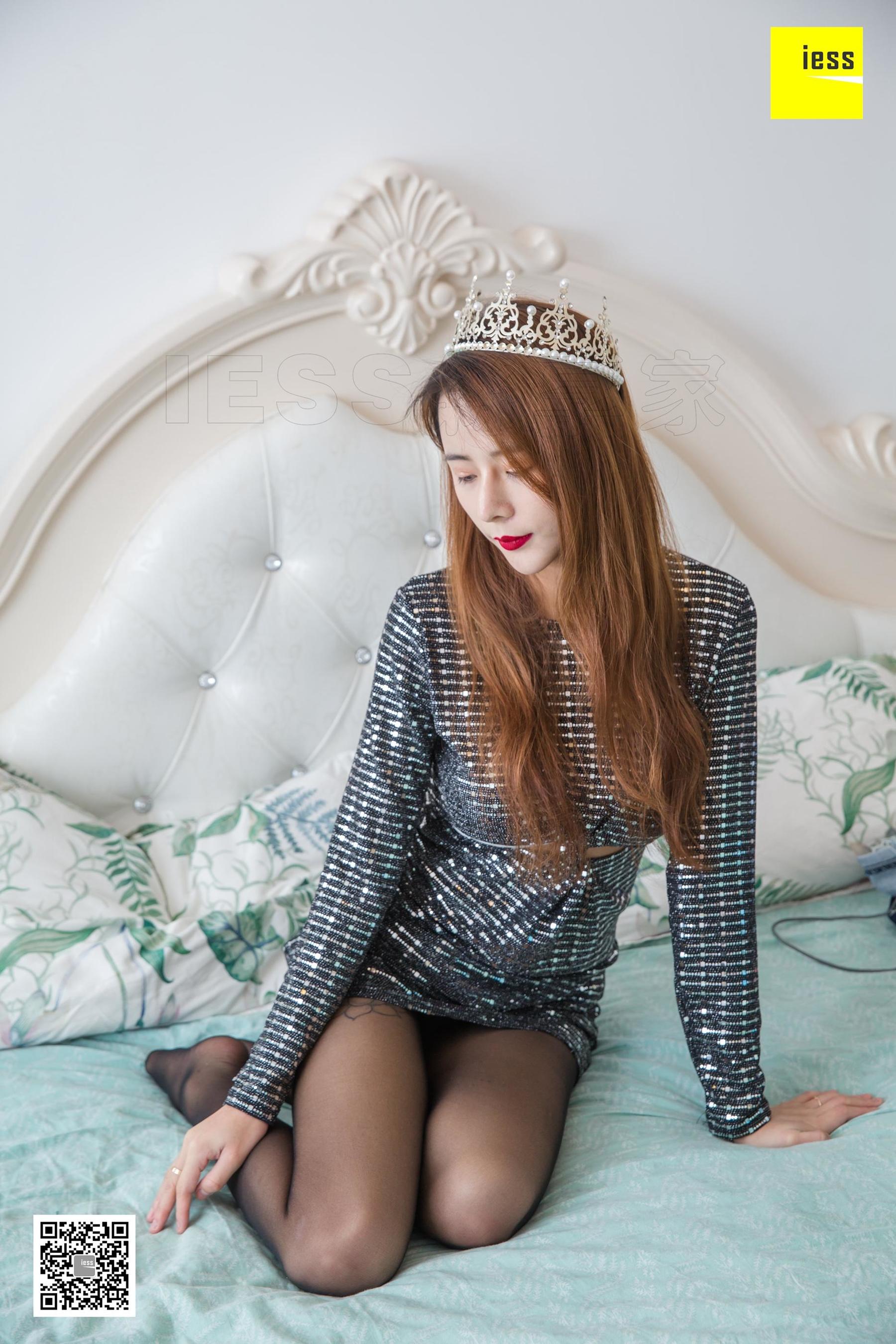 模特小韩 《小韩皇冠女神范》黑丝美脚 [异思趣向IESS] 写真集