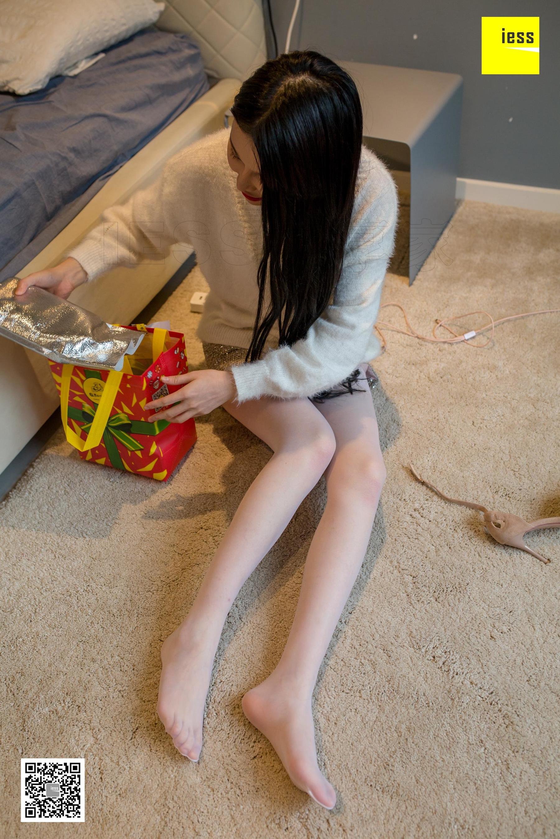 模特梦梦 《梦梦吃外卖》丝足美腿 [异思趣向IESS] 写真集