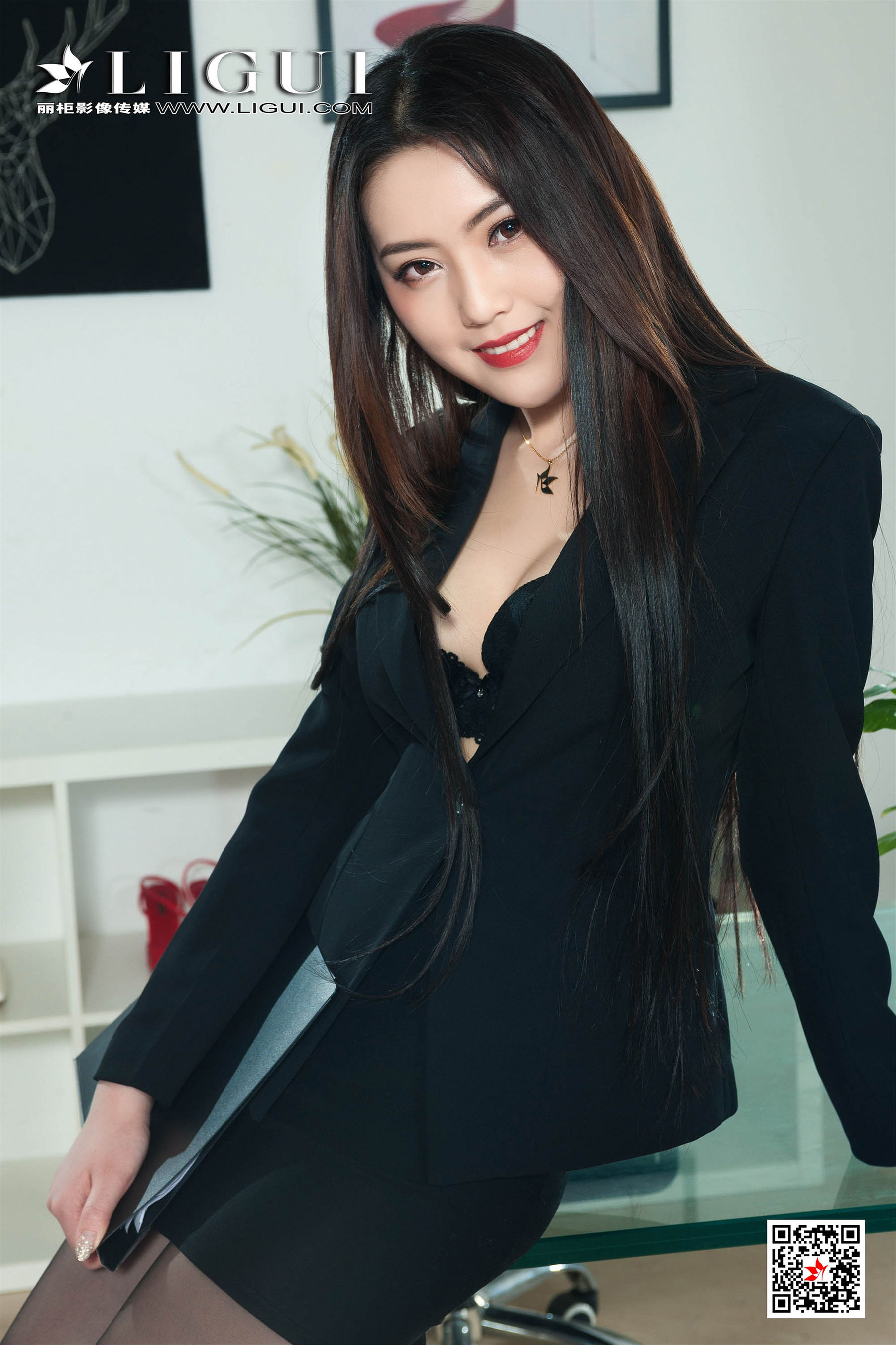 腿模沛沛《长发黑丝OL》 [丽柜Ligui] 网络丽人 写真集