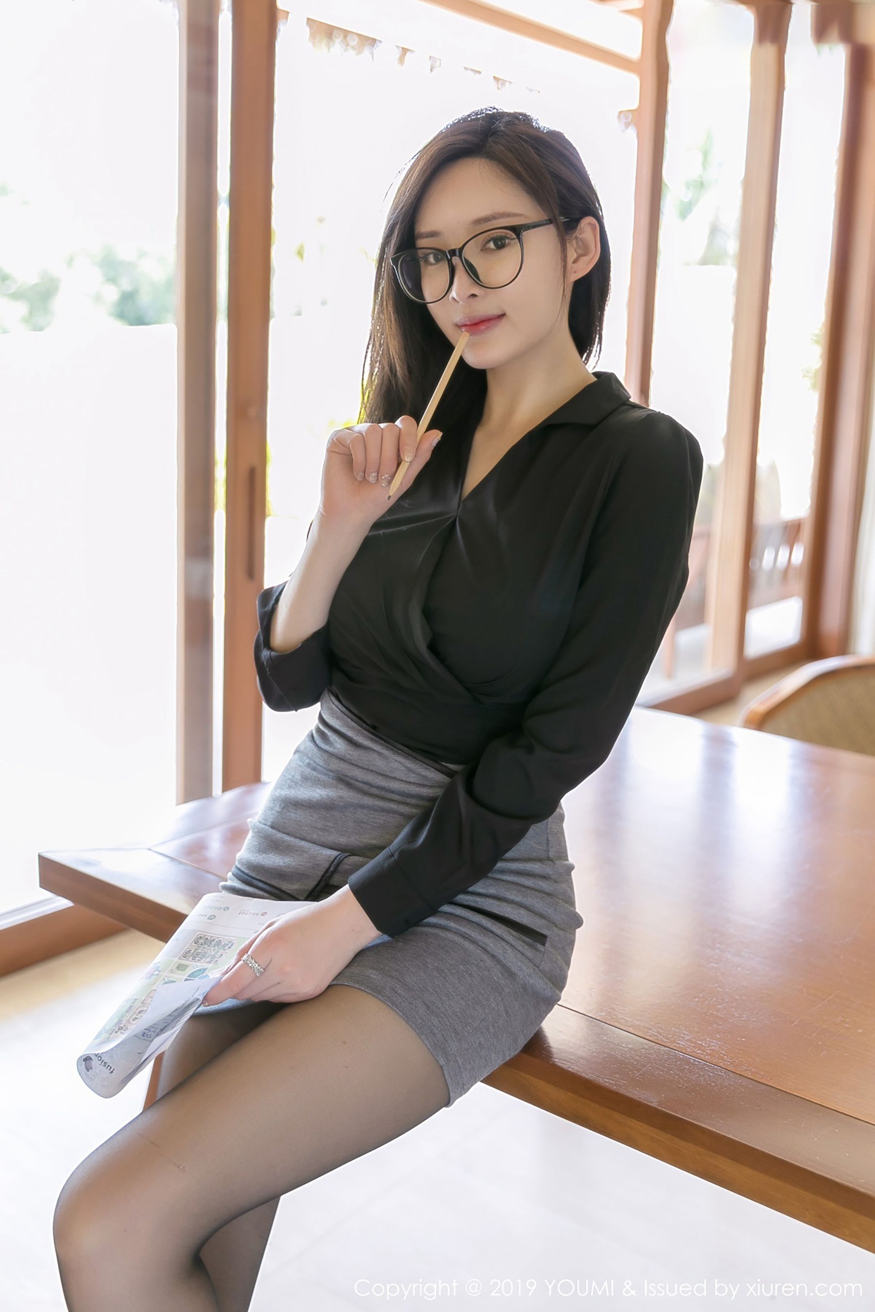 奶瓶土肥圆矮挫丑黑穷《秘书OL角色扮演》 [尤蜜荟YouMi] Vol.290 写真集