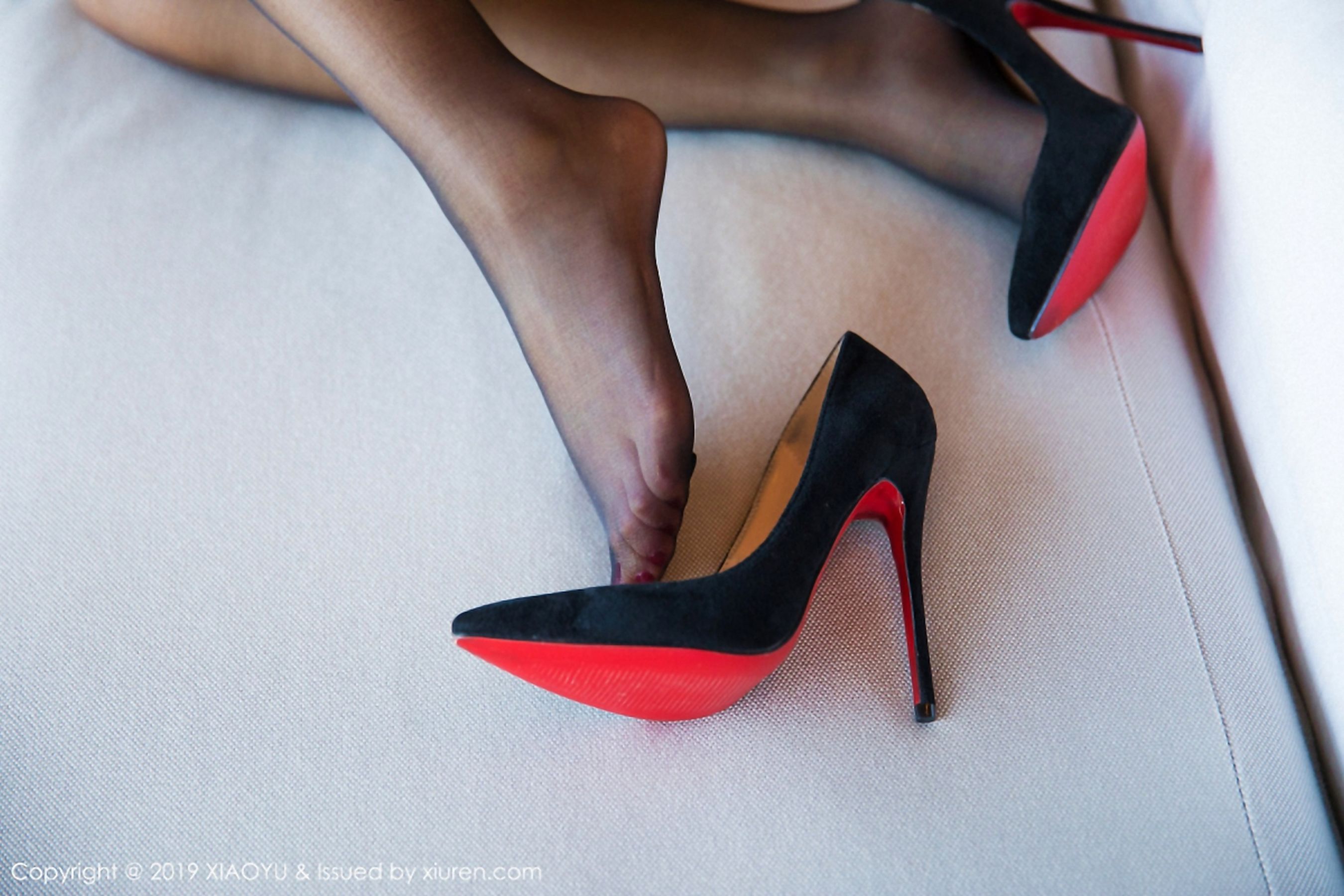 Angela喜欢猫《青花瓷与黑丝蕾丝》 [语画界XIAOYU] Vol.026 写真集