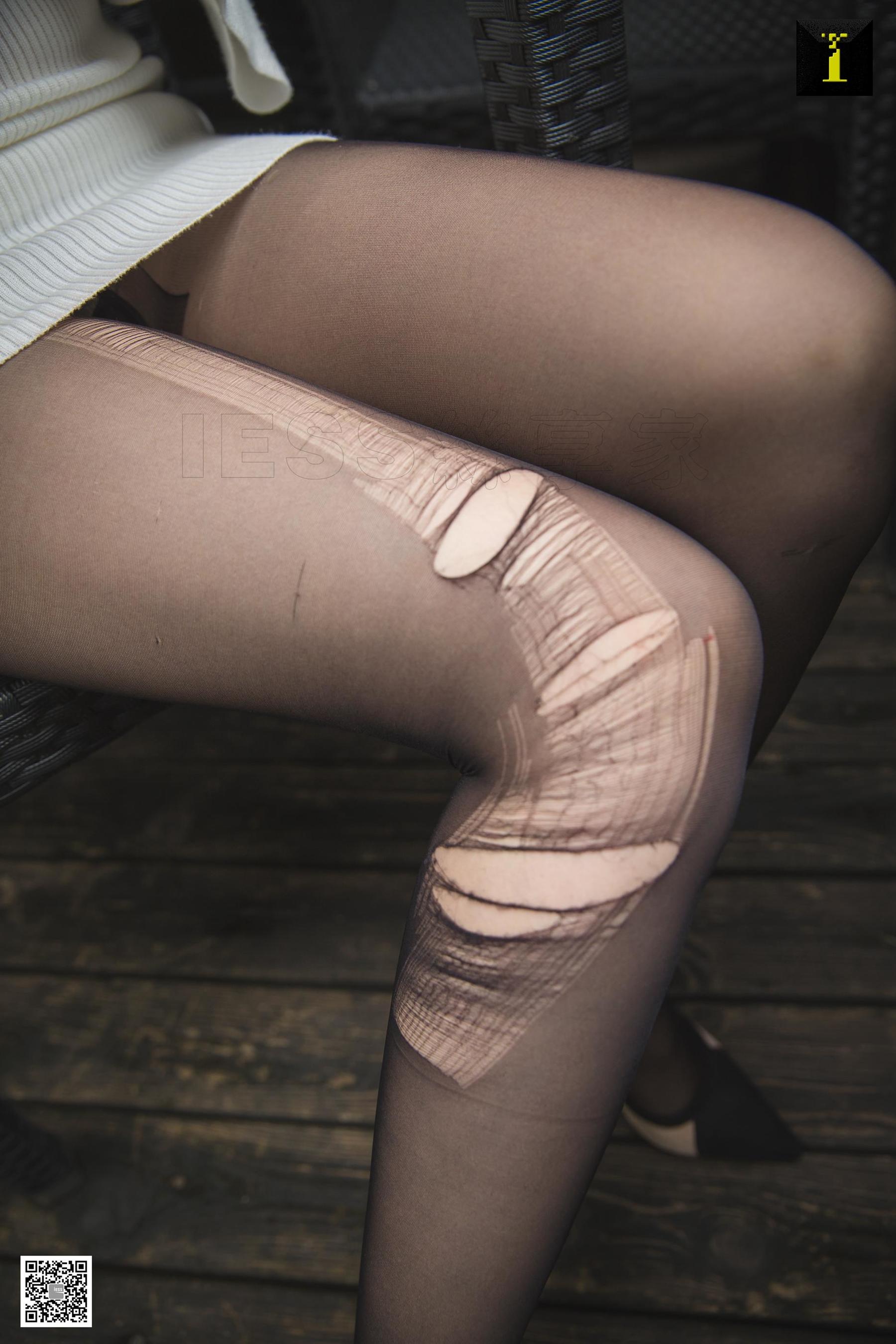 腿模七七 《七七的户外撕撕》 [异思趣向IESS] 写真集