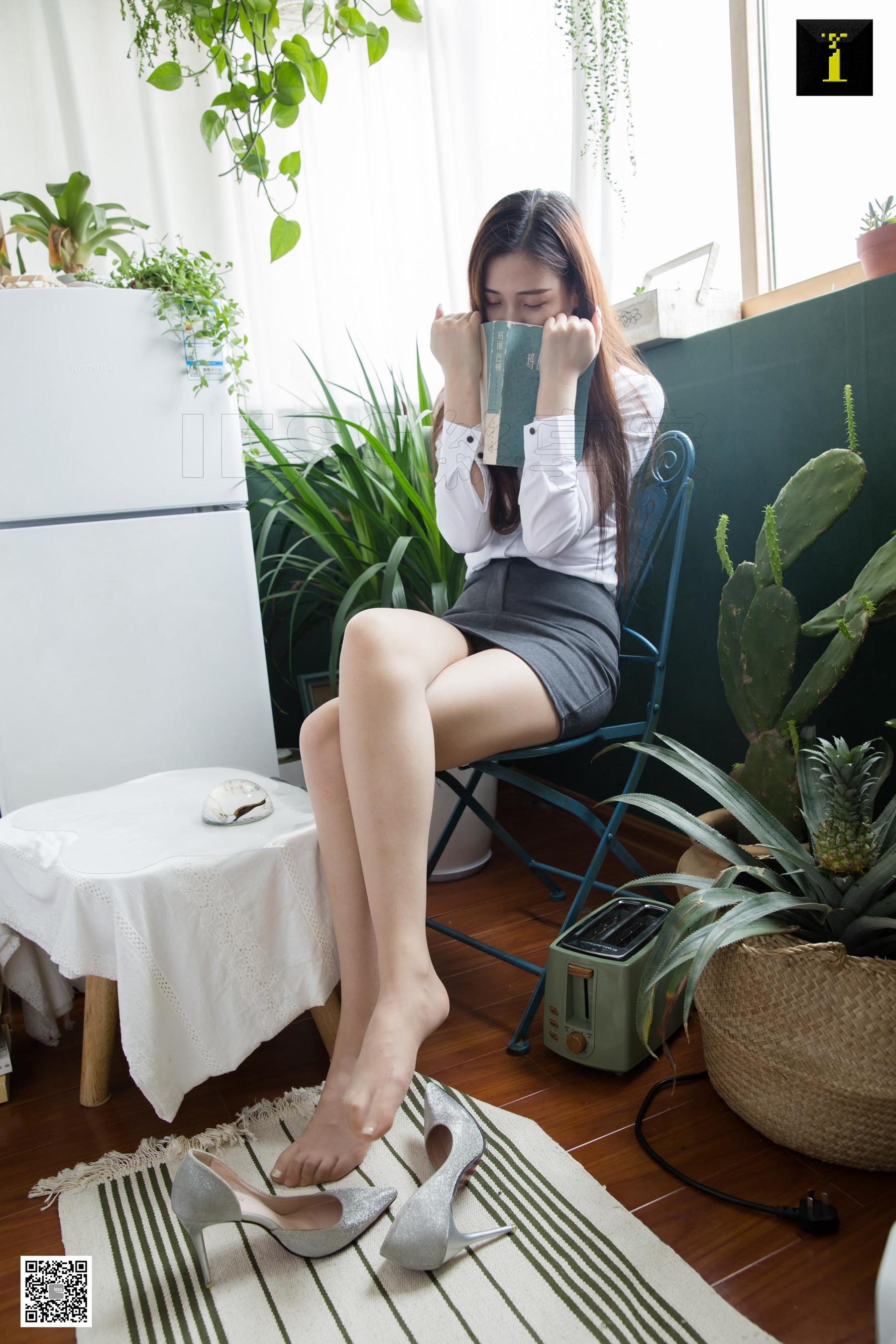 腿模九妹 《可甜可盐的九妹》 [异思趣向IESS] 写真集