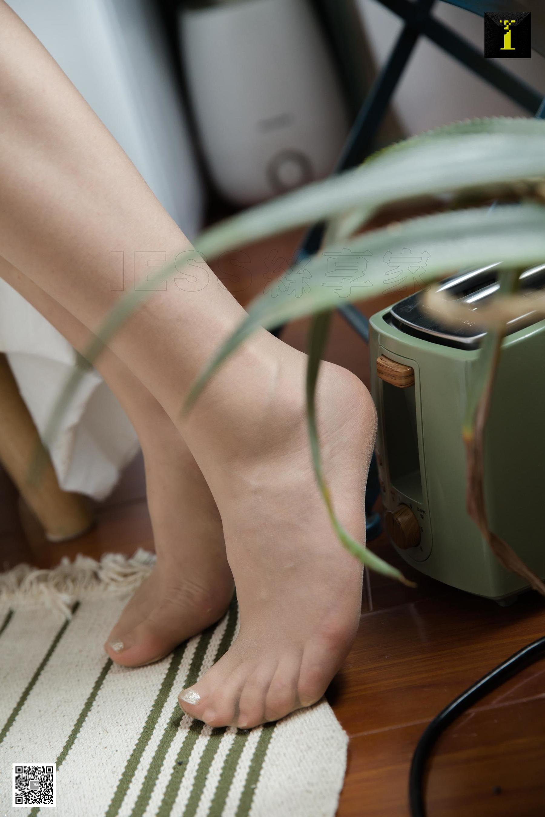 腿模九妹 《可甜可盐的九妹》 [异思趣向IESS] 写真集