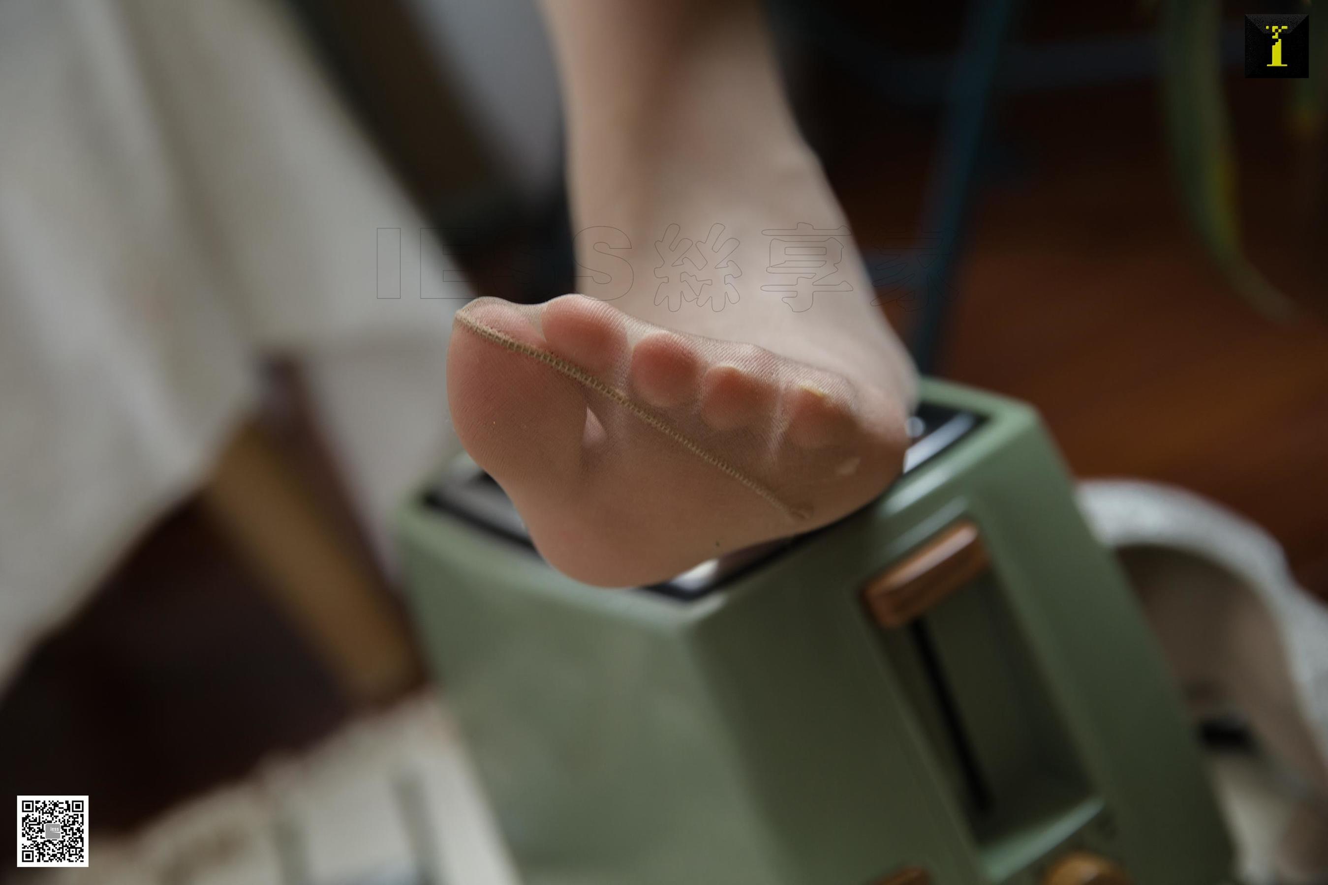 腿模九妹 《可甜可盐的九妹》 [异思趣向IESS] 写真集