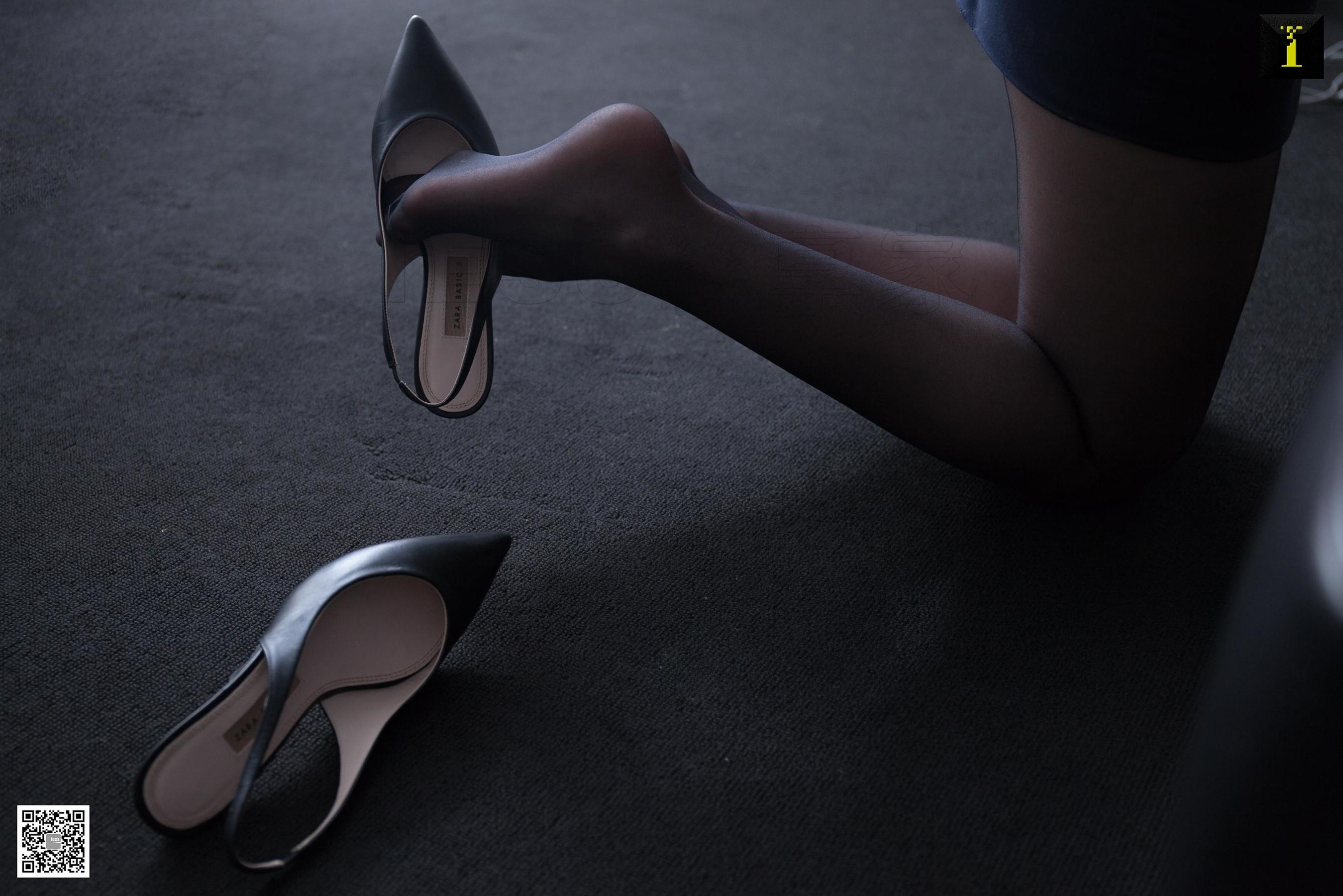 腿模喵姐 《萌系喵姐的职业装》 [异思趣向IESS] 写真集