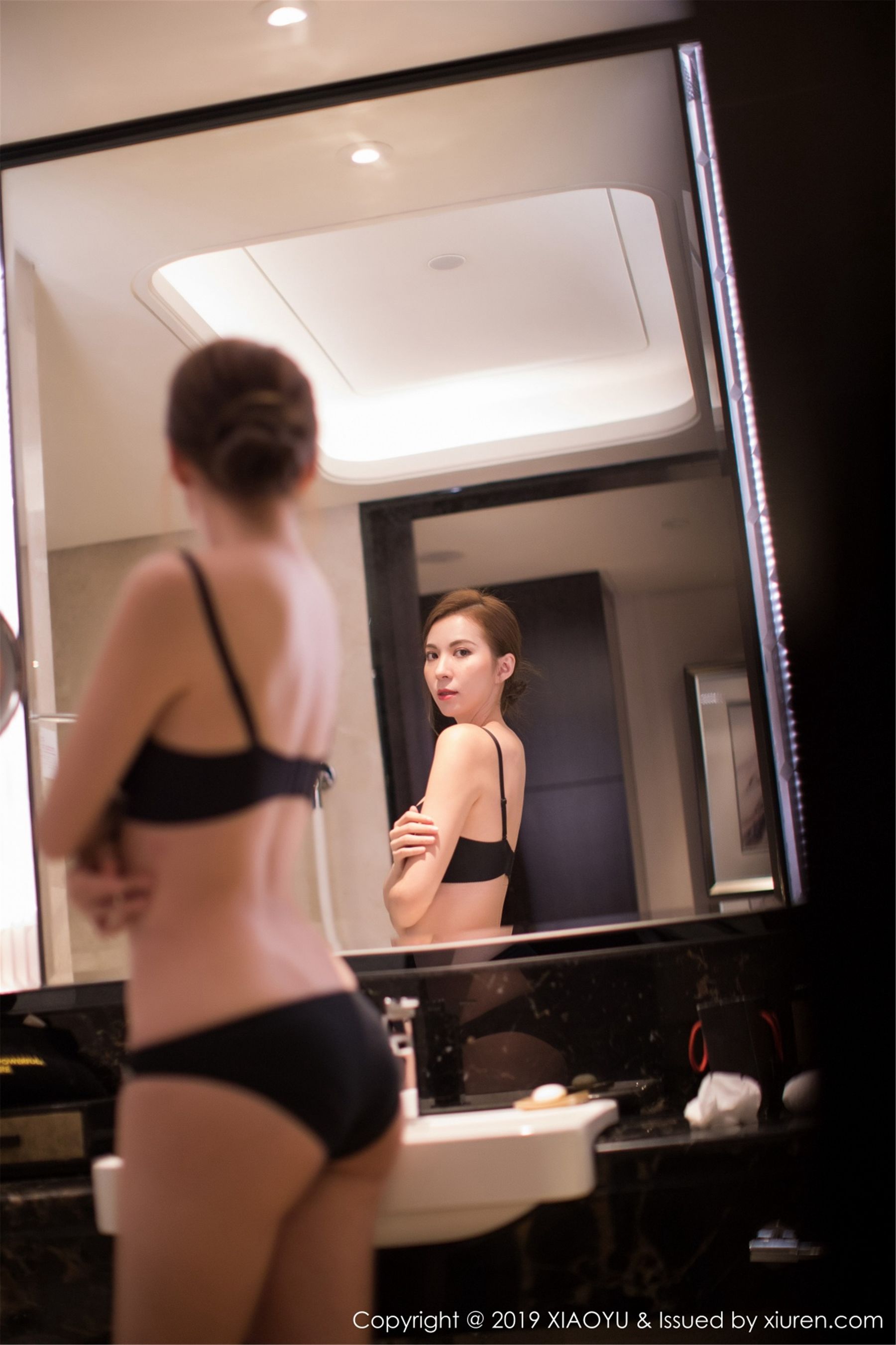 carry陈良玲《性感丝袜美腿》 [语画界XIAOYU] Vol.055 写真集