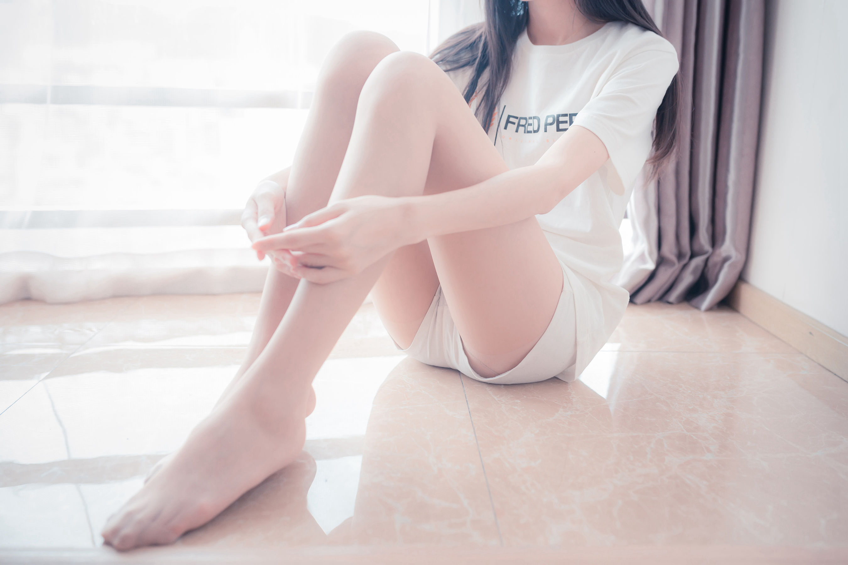 [风之领域] NO.104 超薄肉丝长腿 写真集