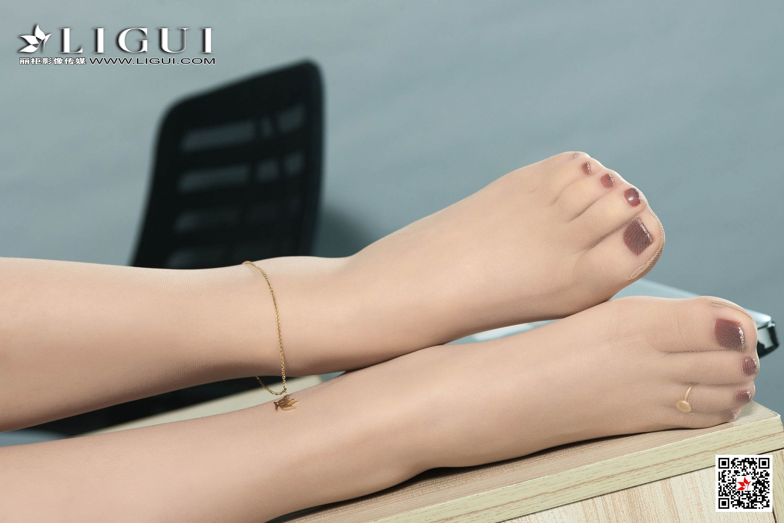 腿模星星《肉丝Ol高跟女郎》 [丽柜Ligui] 写真集