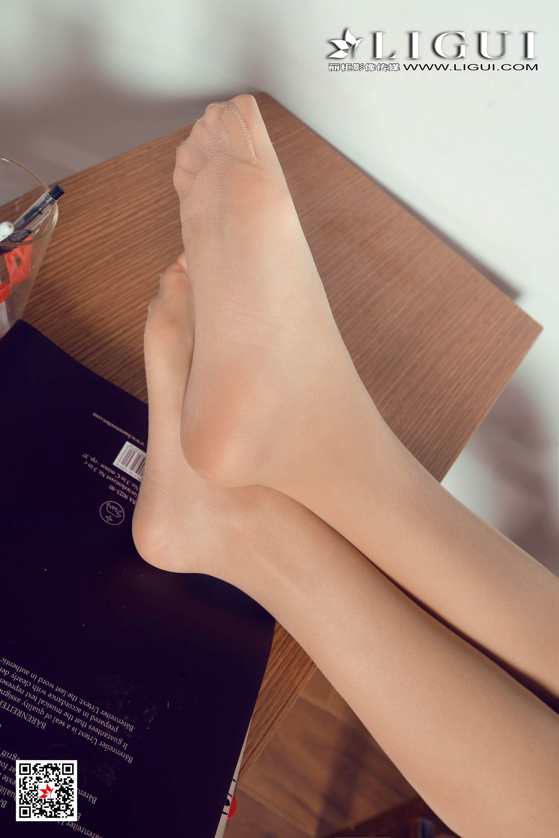 腿模ALAN《教室丝足高跟》 [丽柜Ligui] 写真集