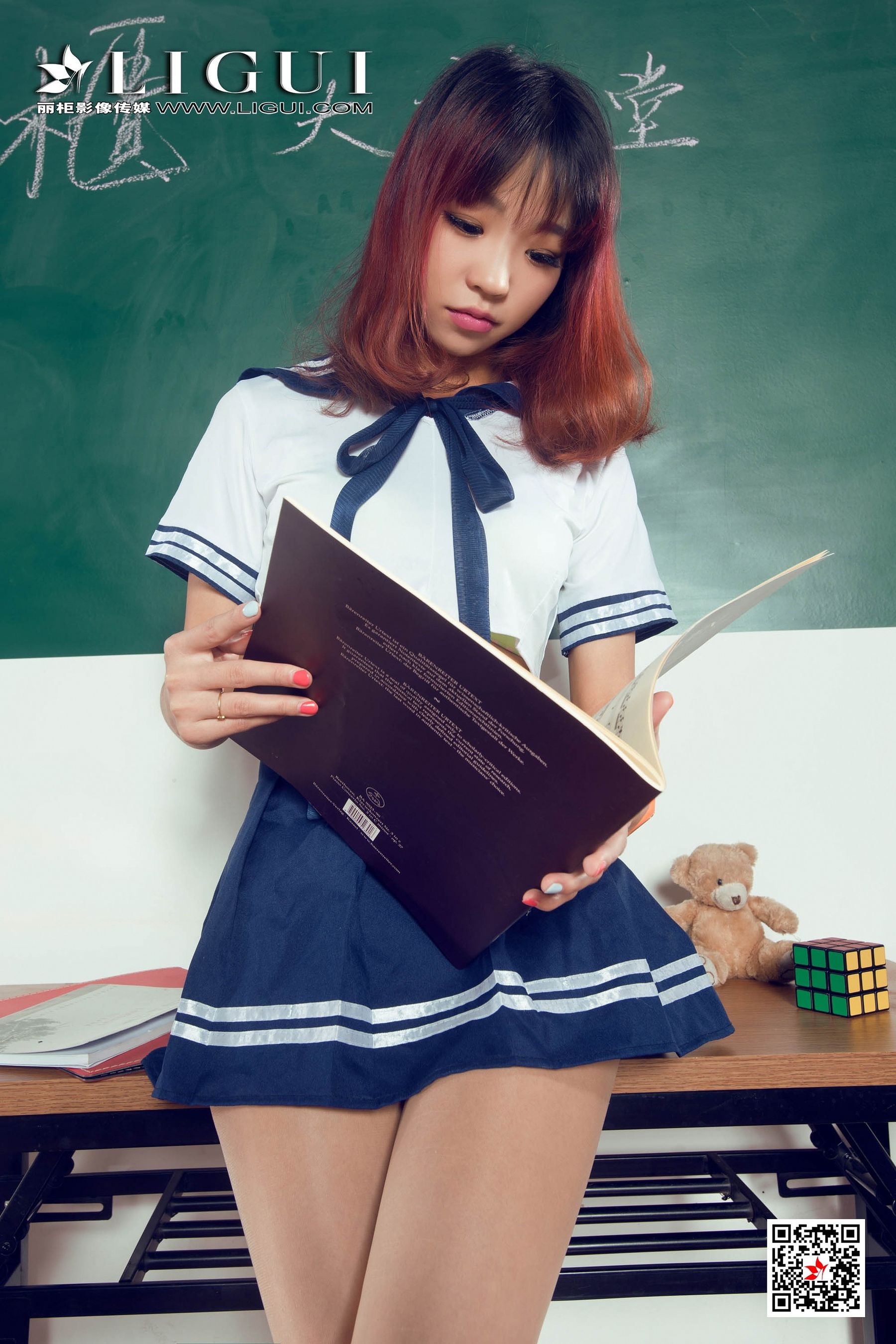 腿模ALAN《教室丝足高跟》 [丽柜Ligui] 写真集