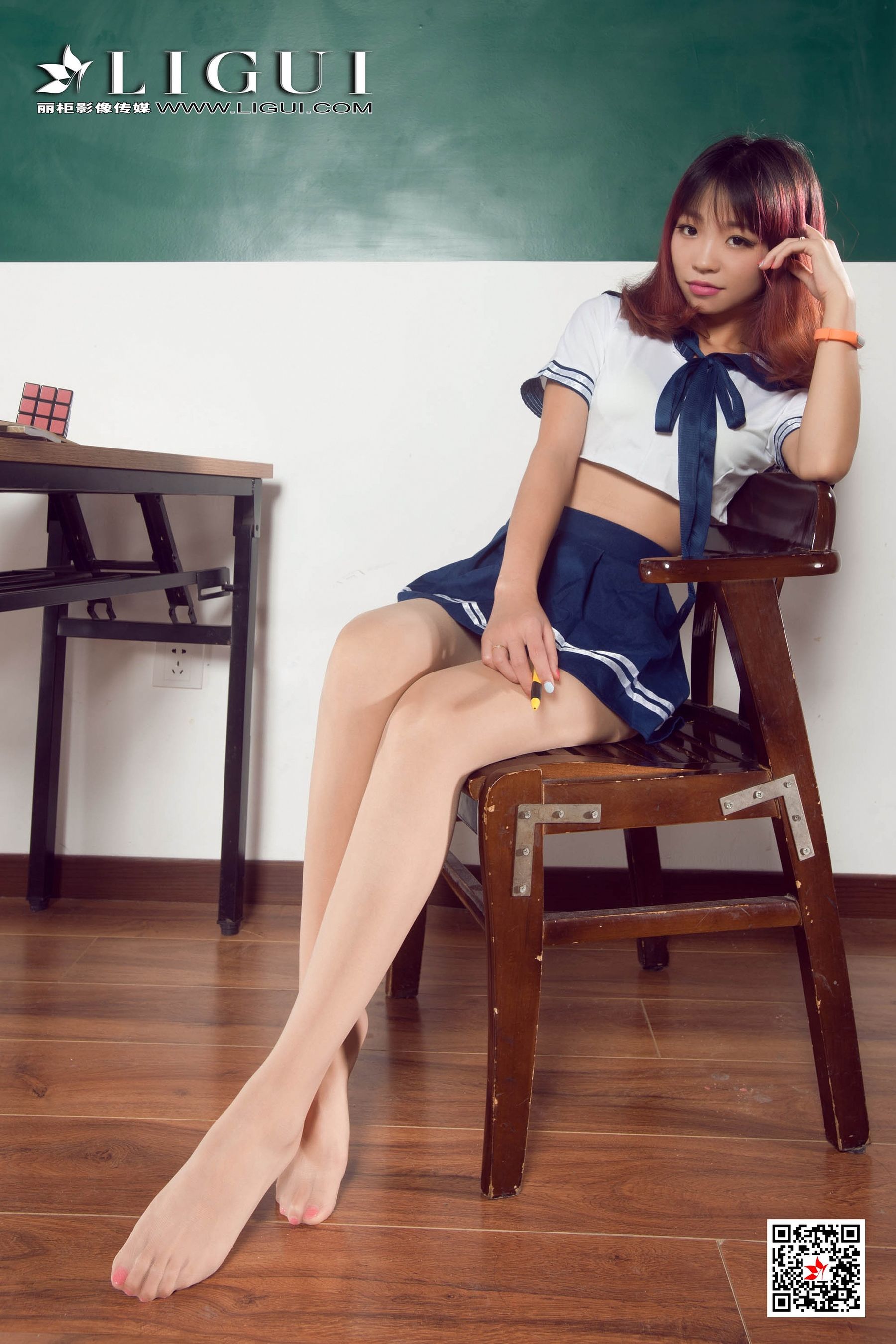 腿模ALAN《教室丝足高跟》 [丽柜Ligui] 写真集