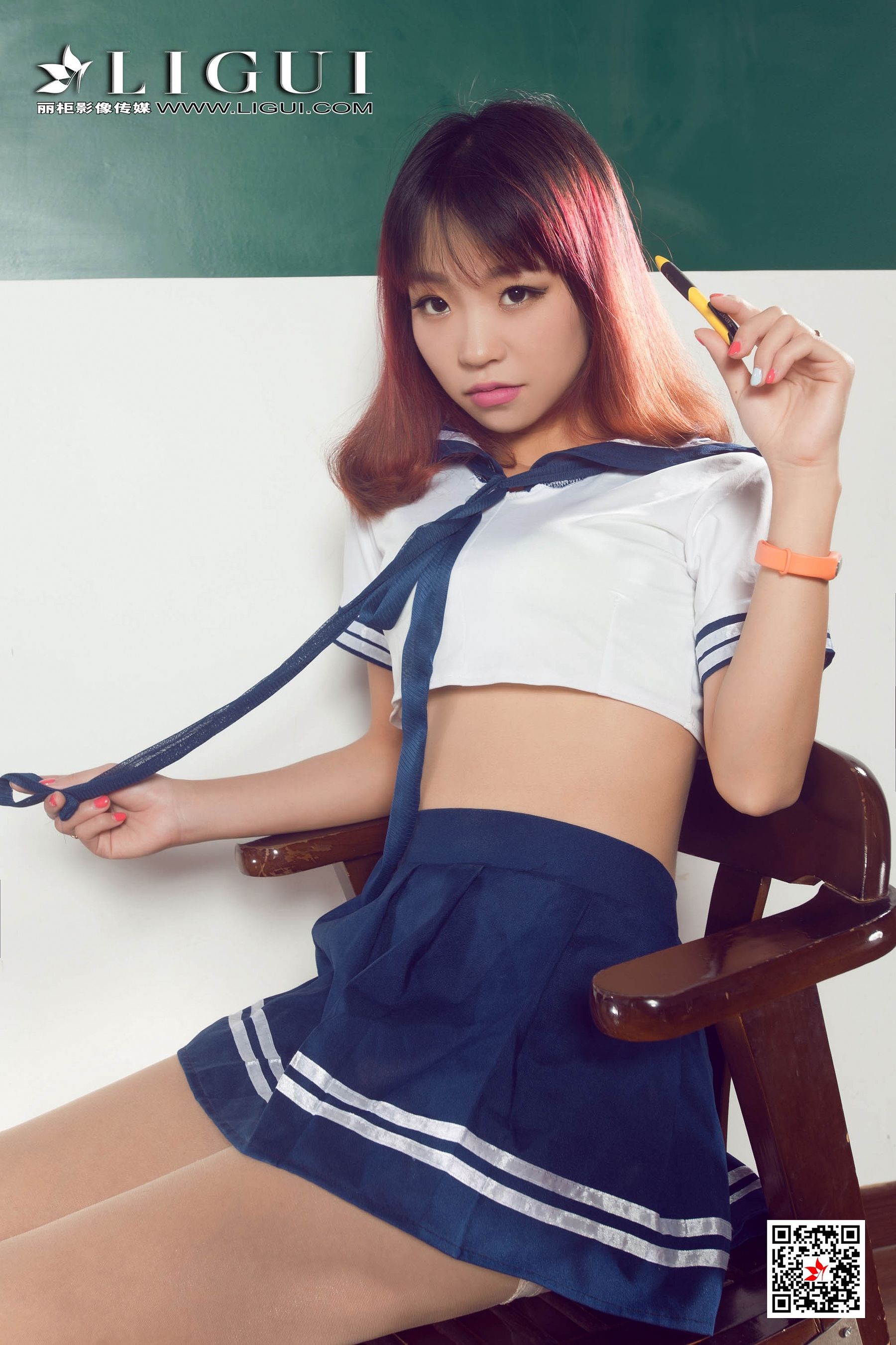 腿模ALAN《教室丝足高跟》 [丽柜Ligui] 写真集