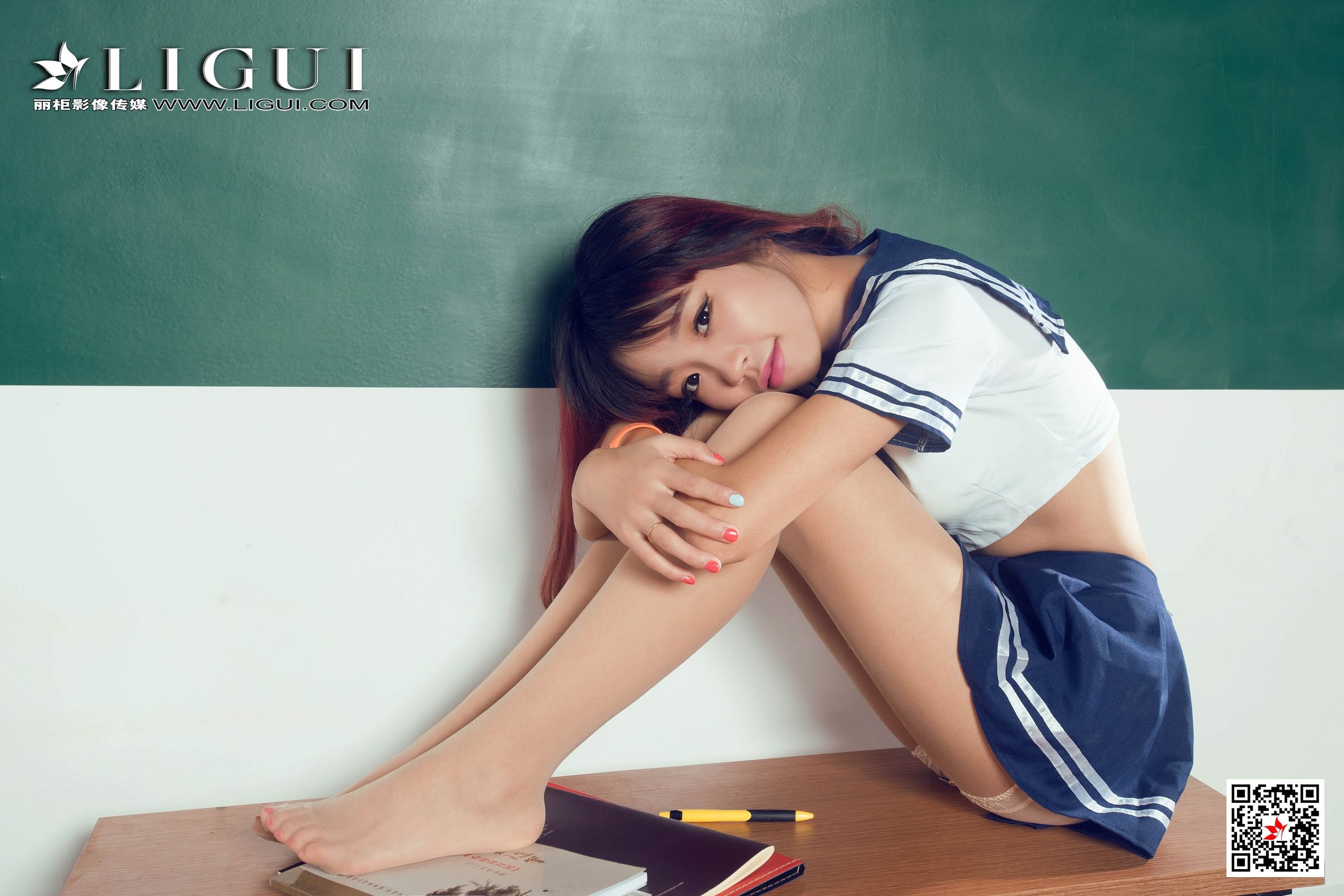 腿模ALAN《教室丝足高跟》 [丽柜Ligui] 写真集