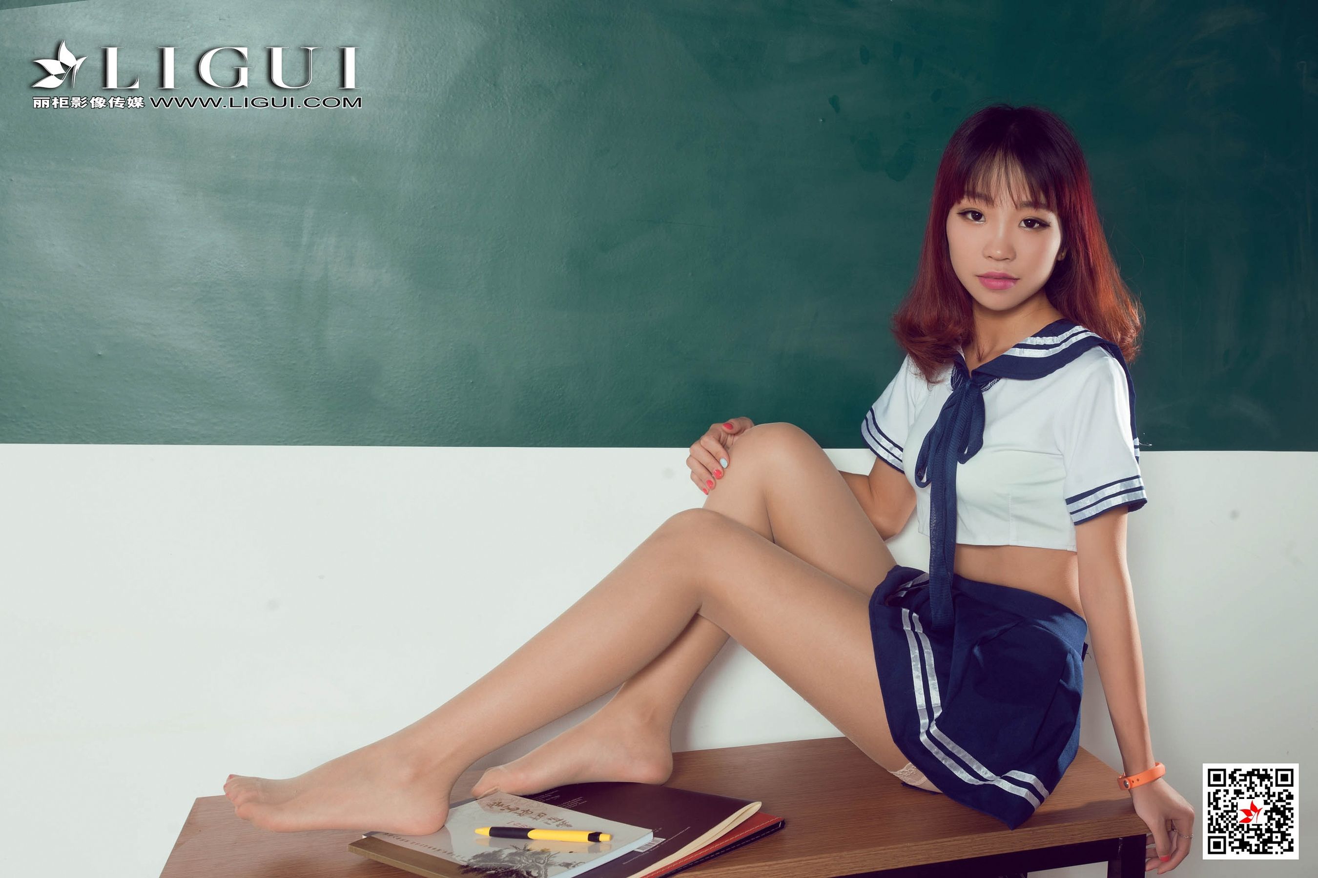 腿模ALAN《教室丝足高跟》 [丽柜Ligui] 写真集