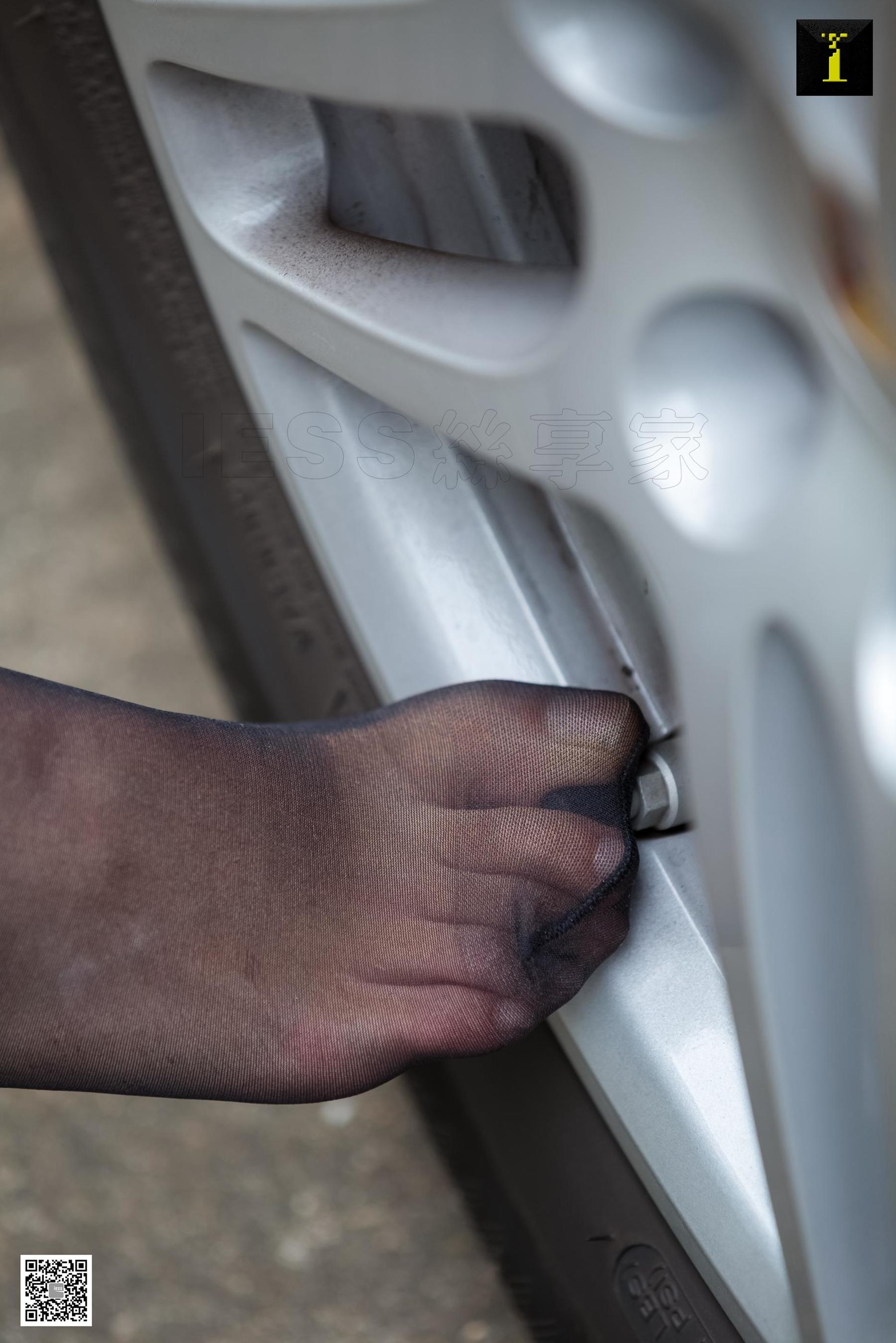 模特婉萍《婉萍的出行日记》[异思趣向IESS] 丝足美腿写真集