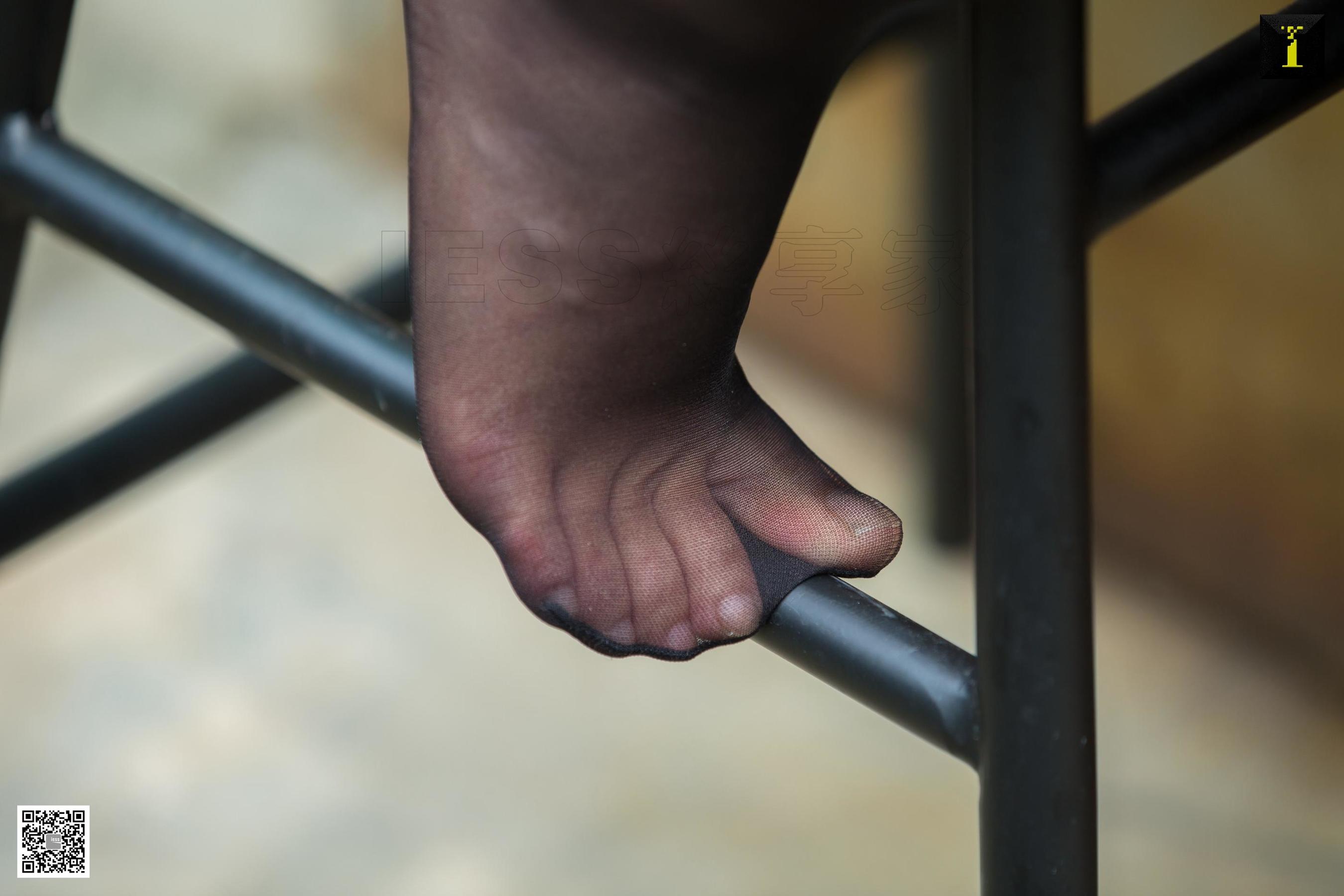 模特婉萍《婉萍的出行日记》[异思趣向IESS] 丝足美腿写真集