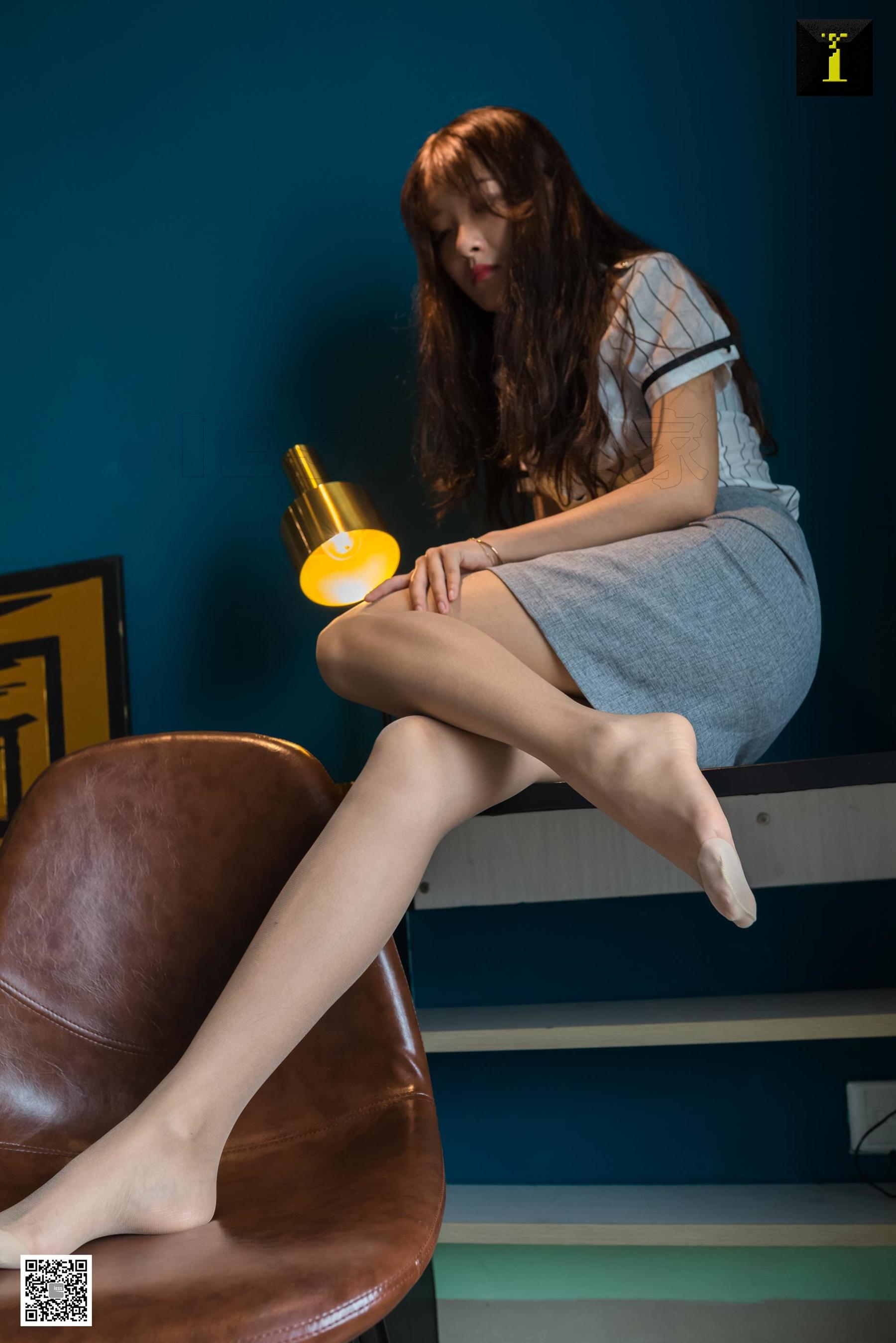 模特婉萍《婉萍的趾尖之花》[异思趣向IESS] 丝足写真集