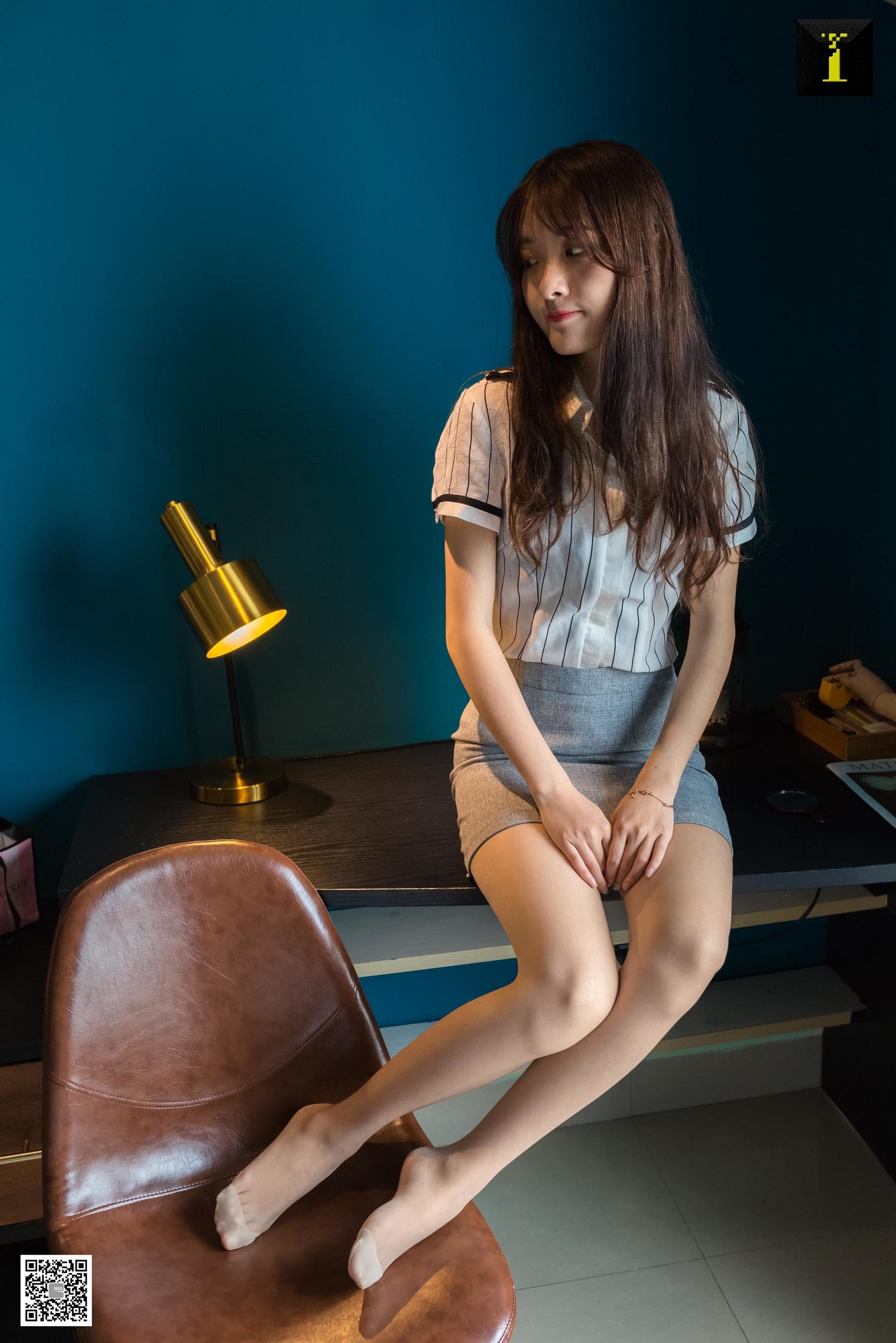 模特婉萍《婉萍的趾尖之花》[异思趣向IESS] 丝足写真集