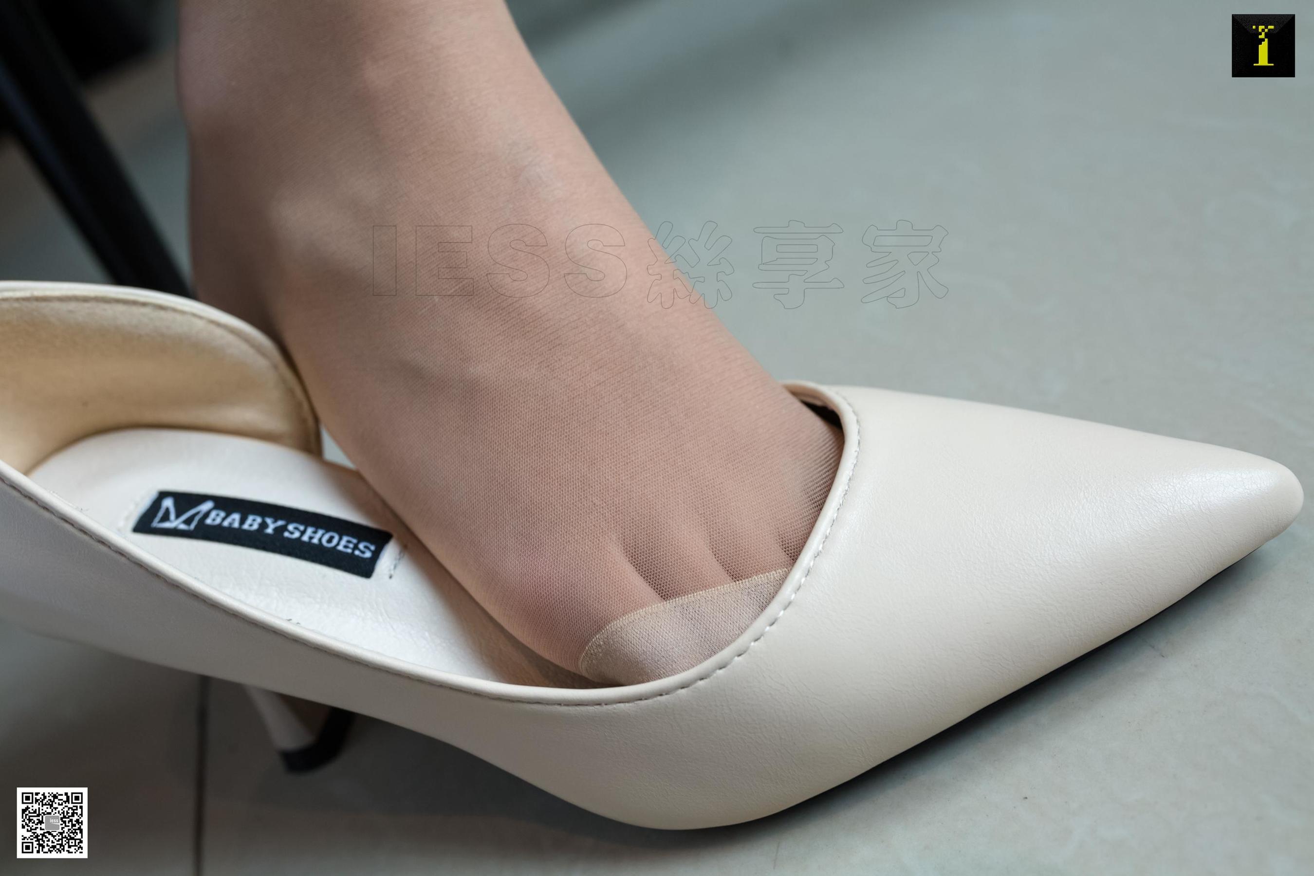 模特婉萍《婉萍的趾尖之花》[异思趣向IESS] 丝足写真集