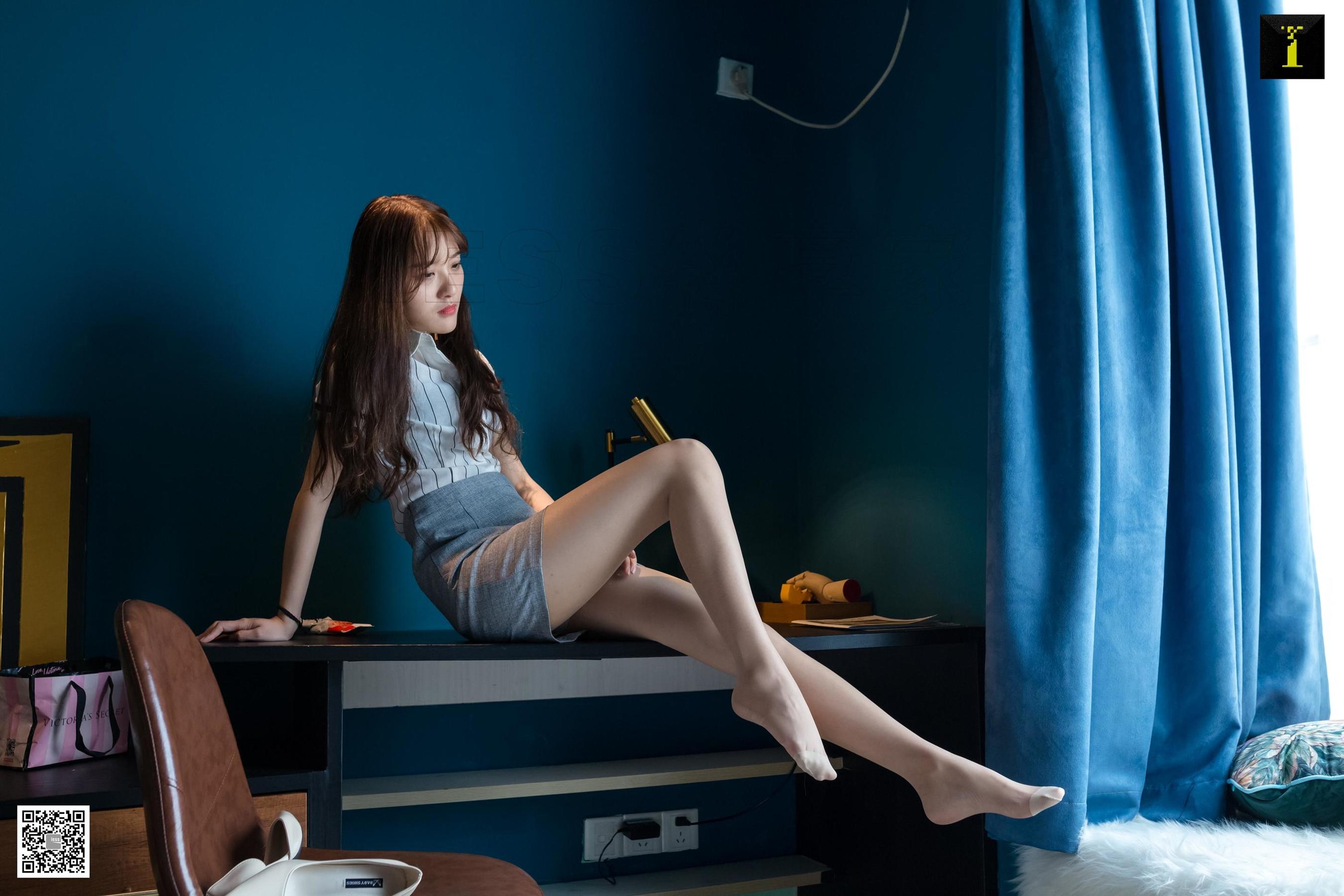 模特婉萍《婉萍的趾尖之花》[异思趣向IESS] 丝足写真集