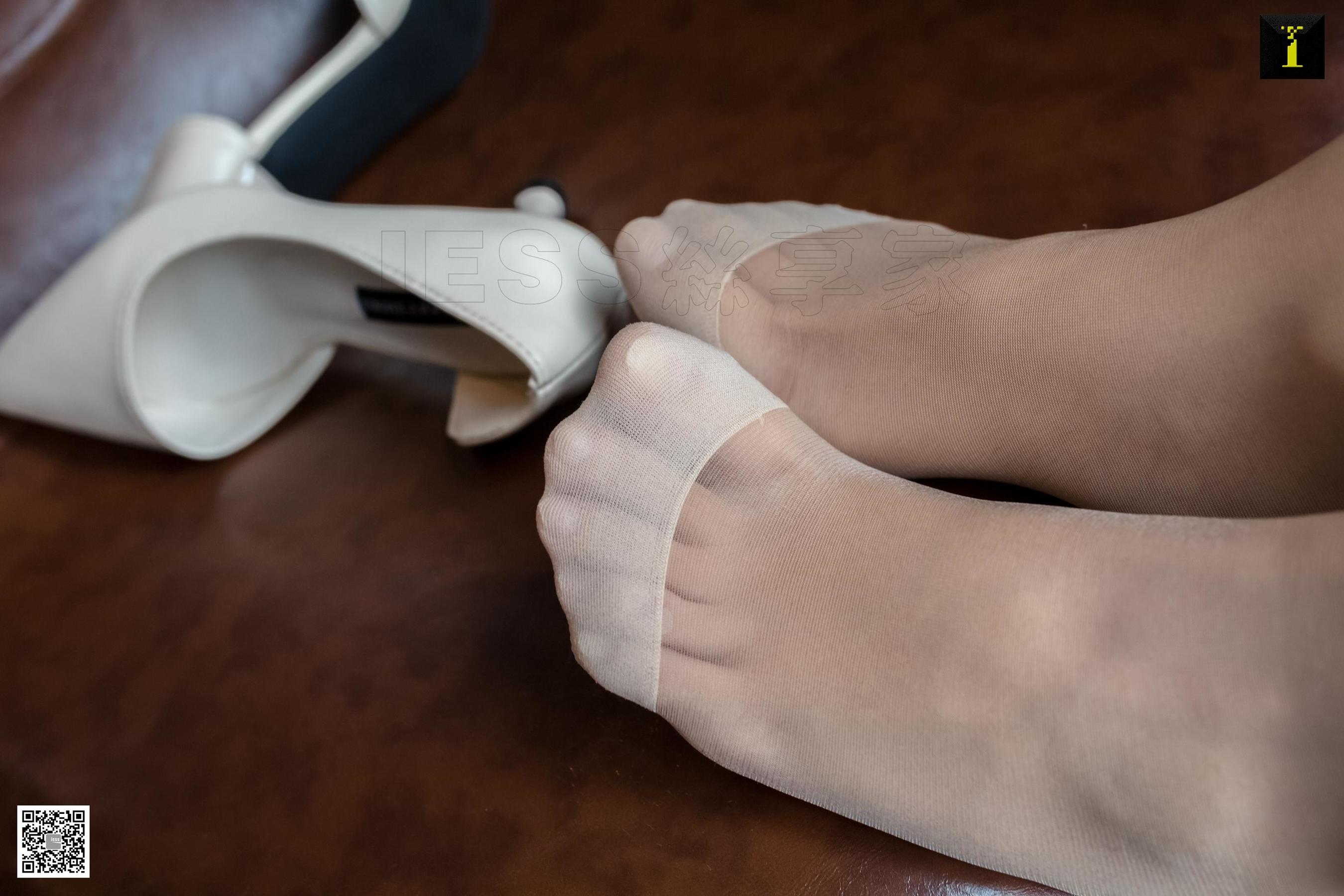 模特婉萍《婉萍的趾尖之花》[异思趣向IESS] 丝足写真集