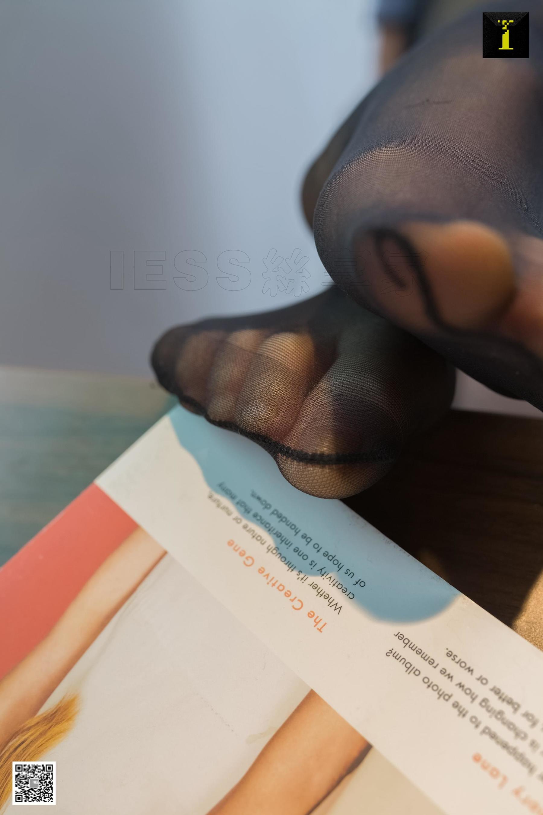 模特梓琪《梓琪的魅惑笑容》[异思趣向IESS] 丝足美腿写真集