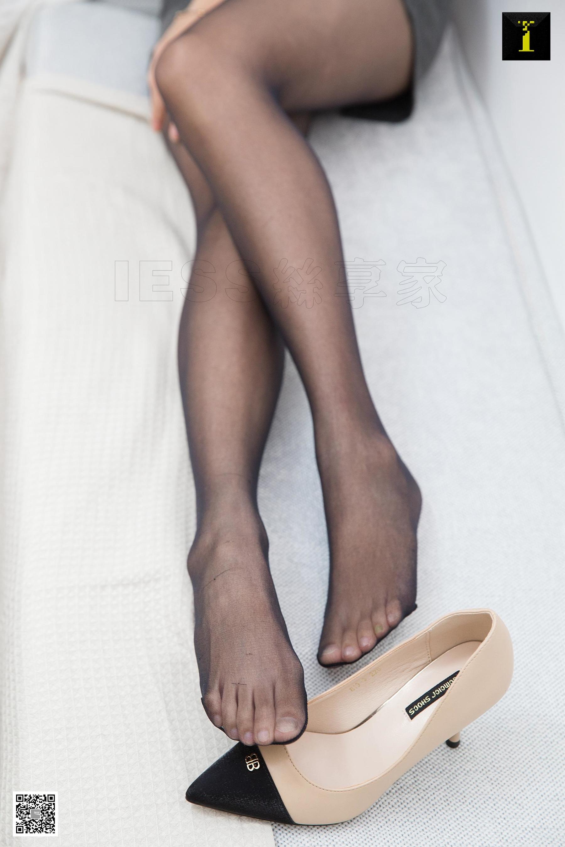 模特婉萍 《婉萍下班换袜》 [异思趣向IESS] 写真集