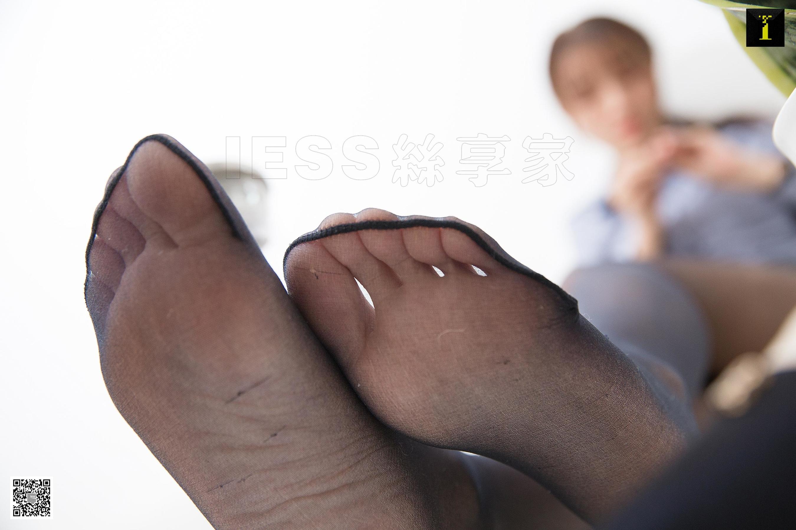 模特婉萍 《婉萍下班换袜》 [异思趣向IESS] 写真集