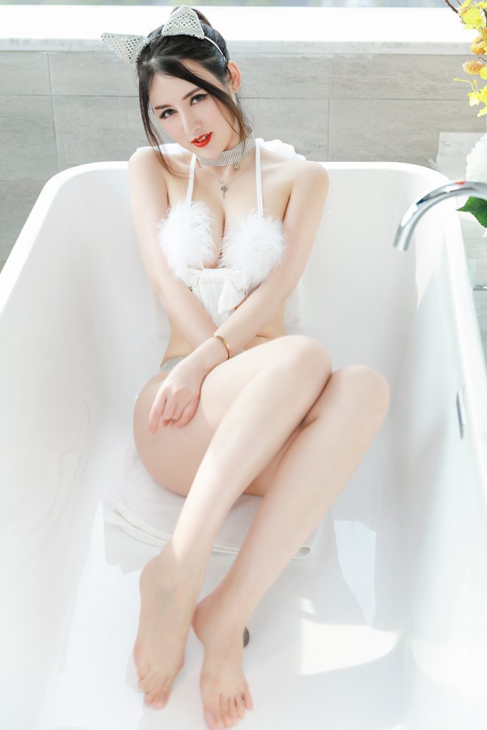 风骚小狐狸诗诗貌美肤白动人至极