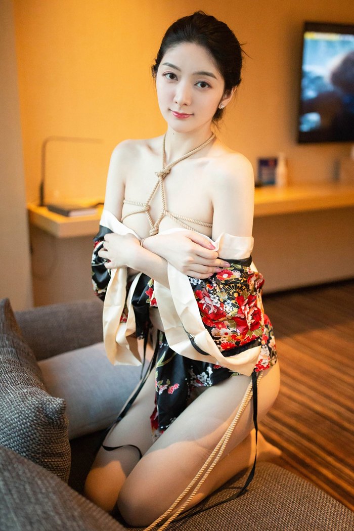 和服人妻小热巴肉欲捆绑令人疯狂