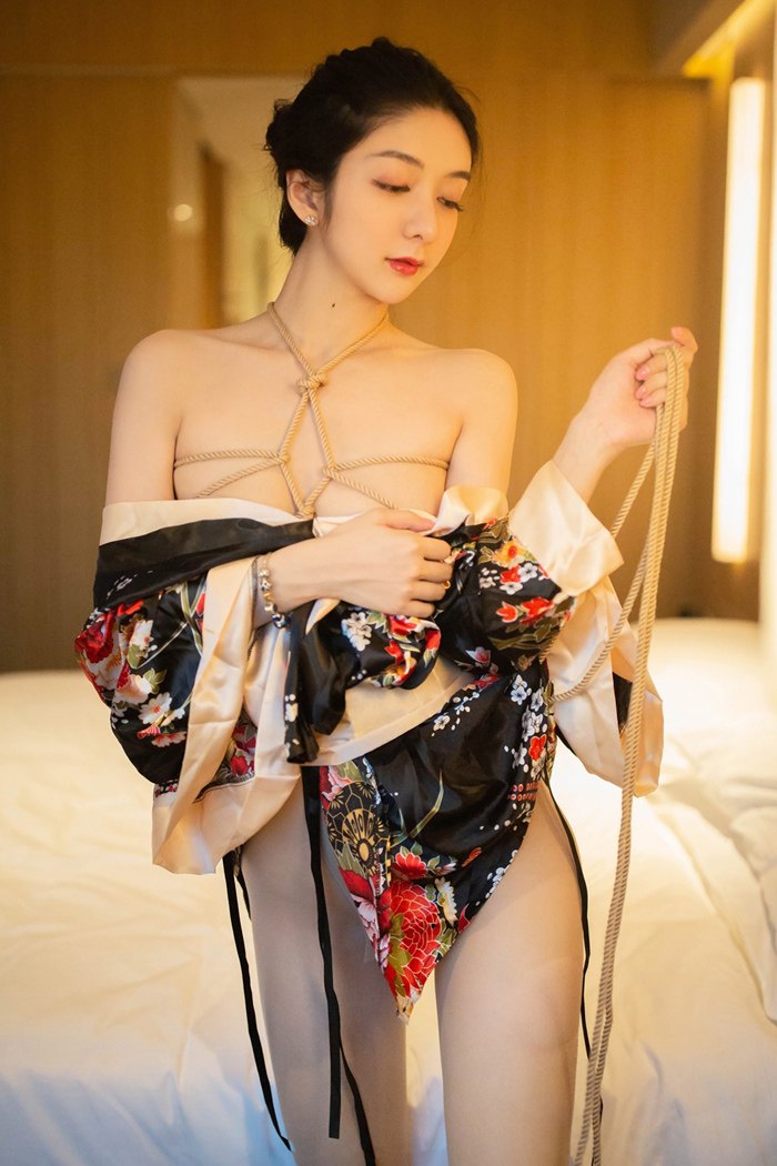 和服人妻小热巴肉欲捆绑令人疯狂