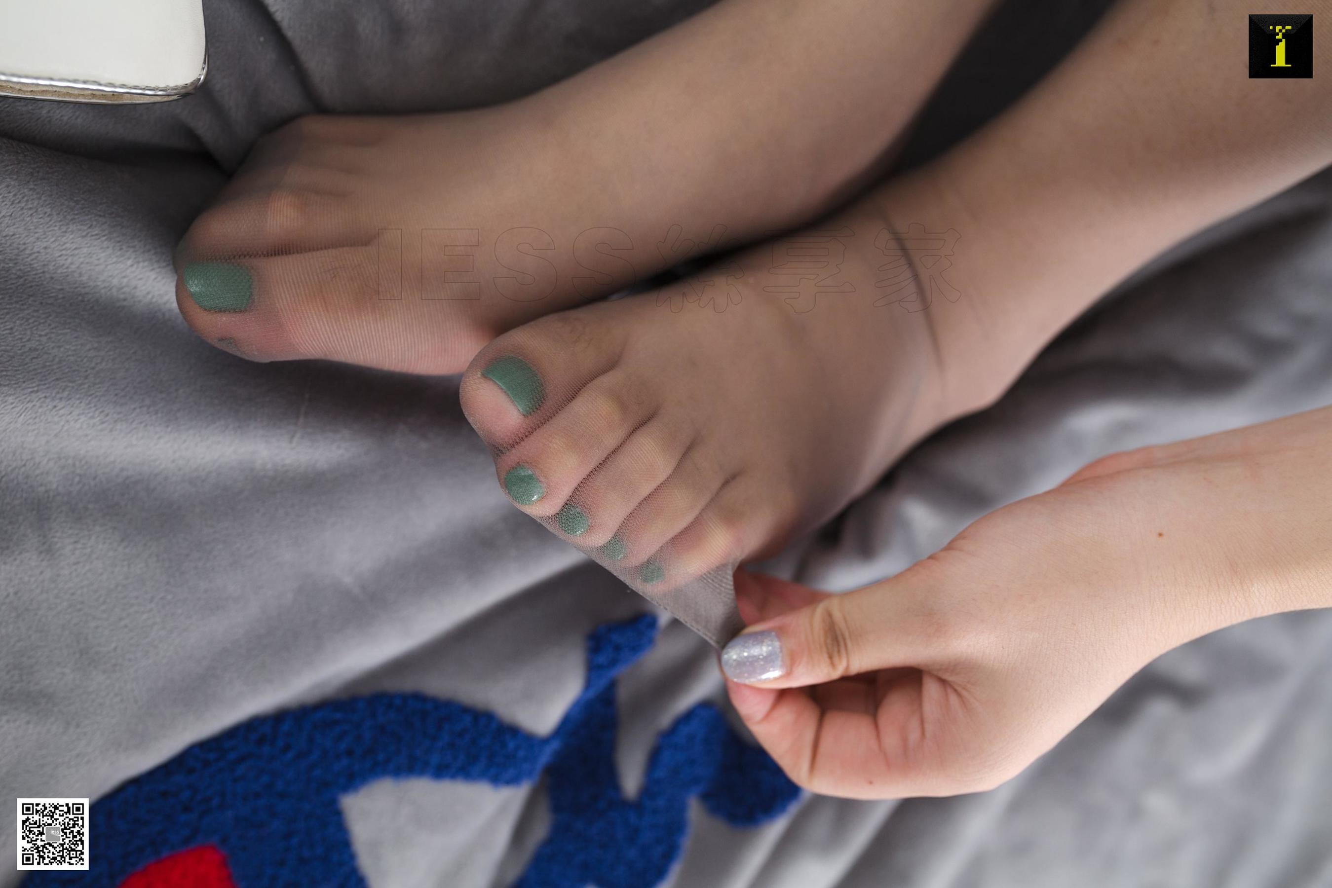 模特糖糖 《表白知性美糖糖》 [IESS] 美腿丝足写真集