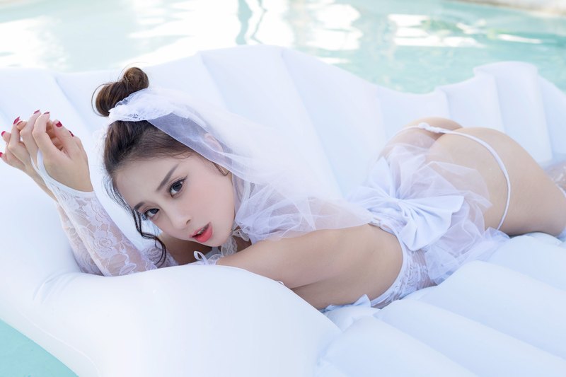 美艳娇娘筱慧情趣一字马美姿诱人