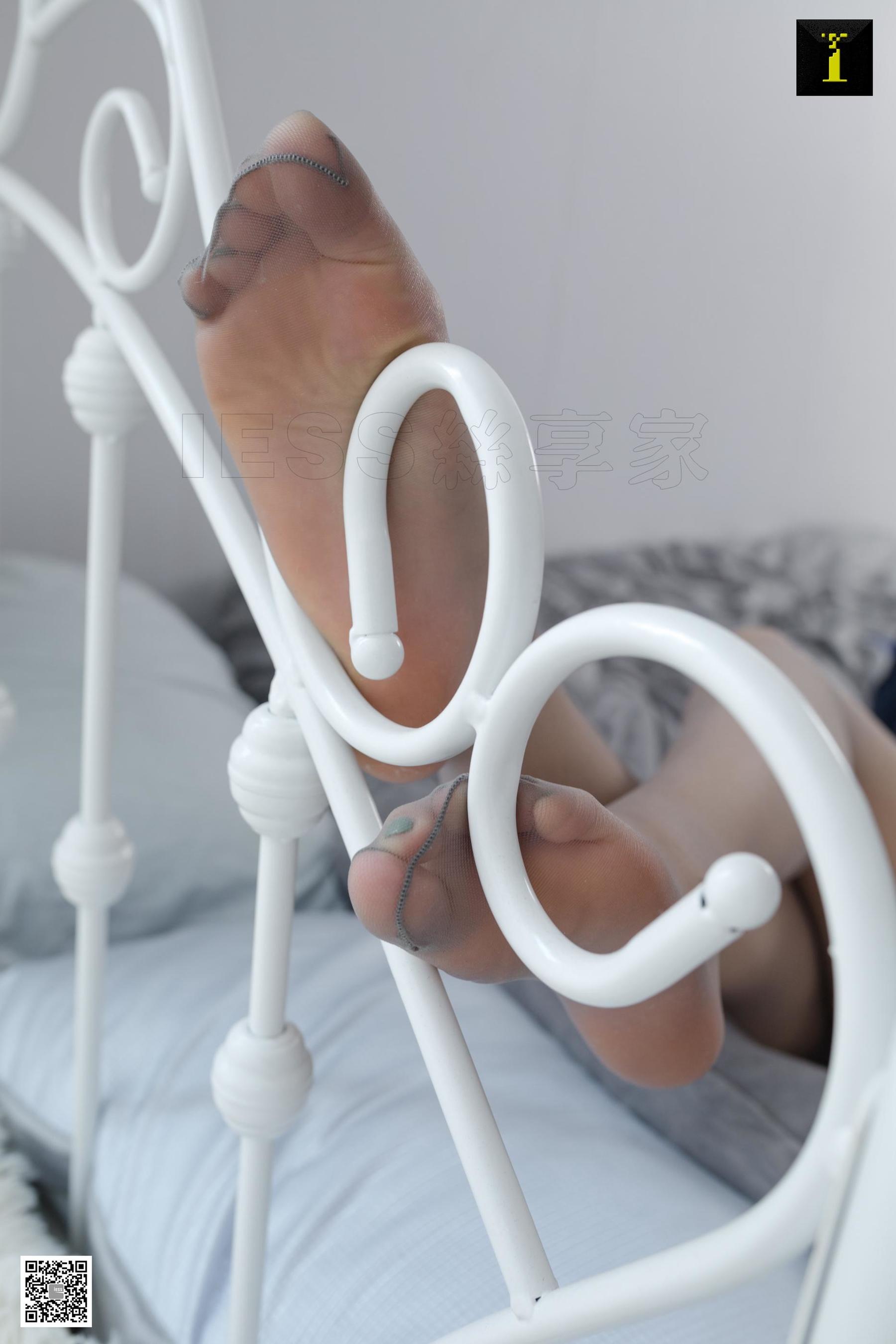 模特糖糖 《表白知性美糖糖》 [IESS] 美腿丝足写真集