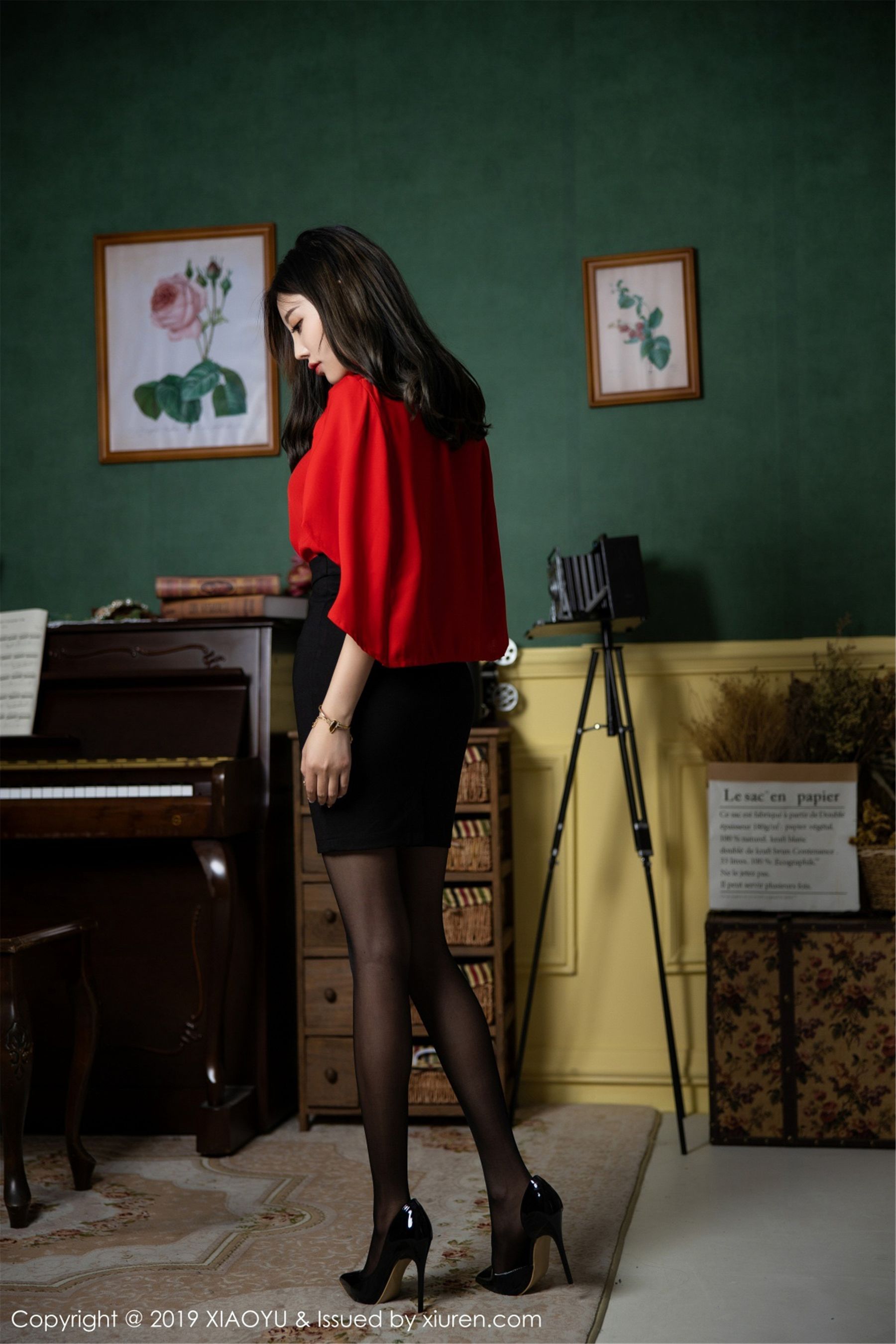 杨晨晨sugar《灵动销魂的黑丝美腿魅惑》 [语画界XIAOYU] Vol.119 写真集