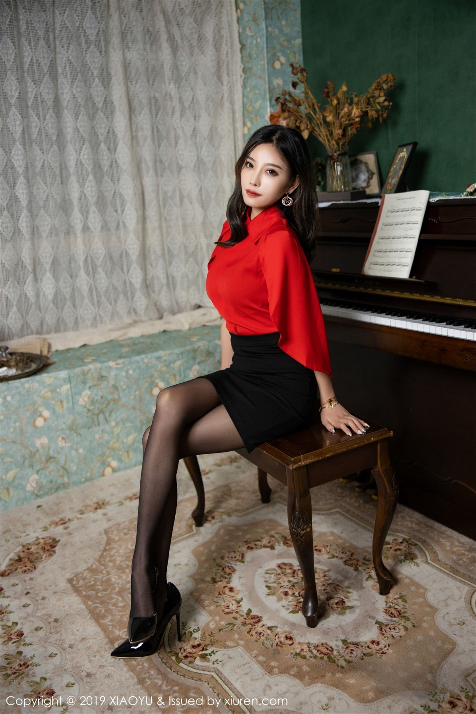 杨晨晨sugar《灵动销魂的黑丝美腿魅惑》 [语画界XIAOYU] Vol.119 写真集