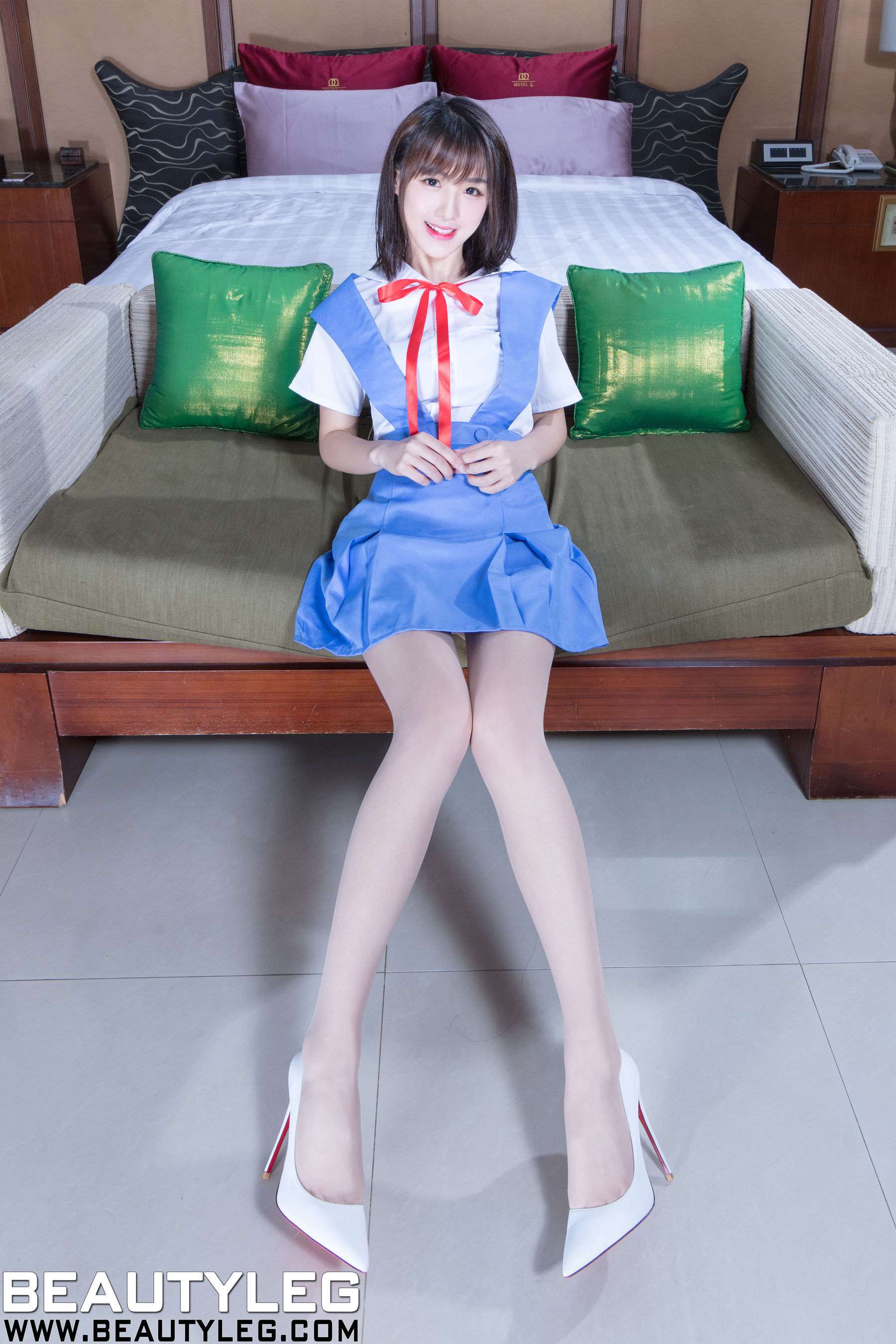 腿模Wendy《4组短裙制服美腿》 [Beautyleg] No.1827