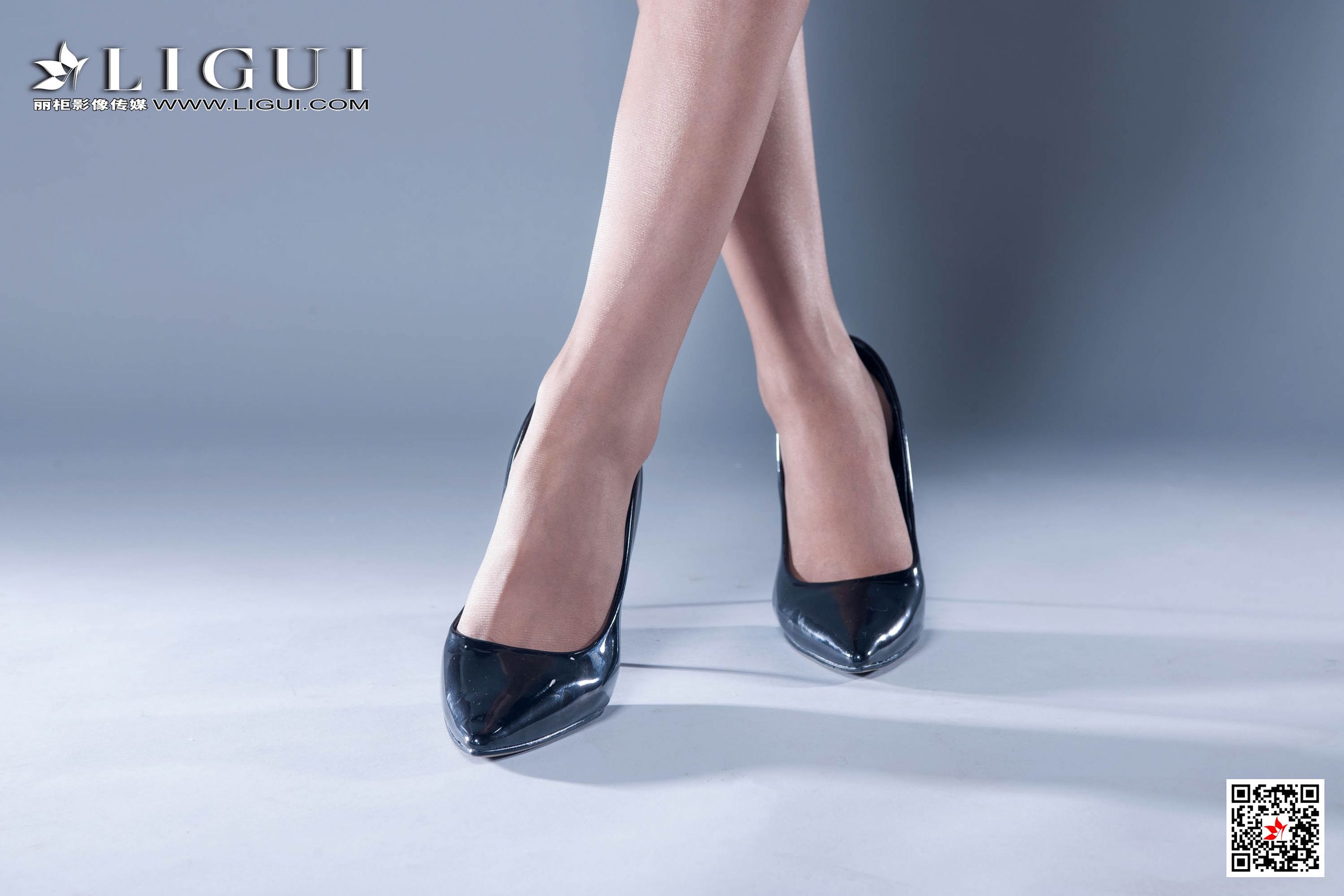 腿模潼潼《肉丝OL女郎》 [丽柜LiGui] 网络丽人 写真集