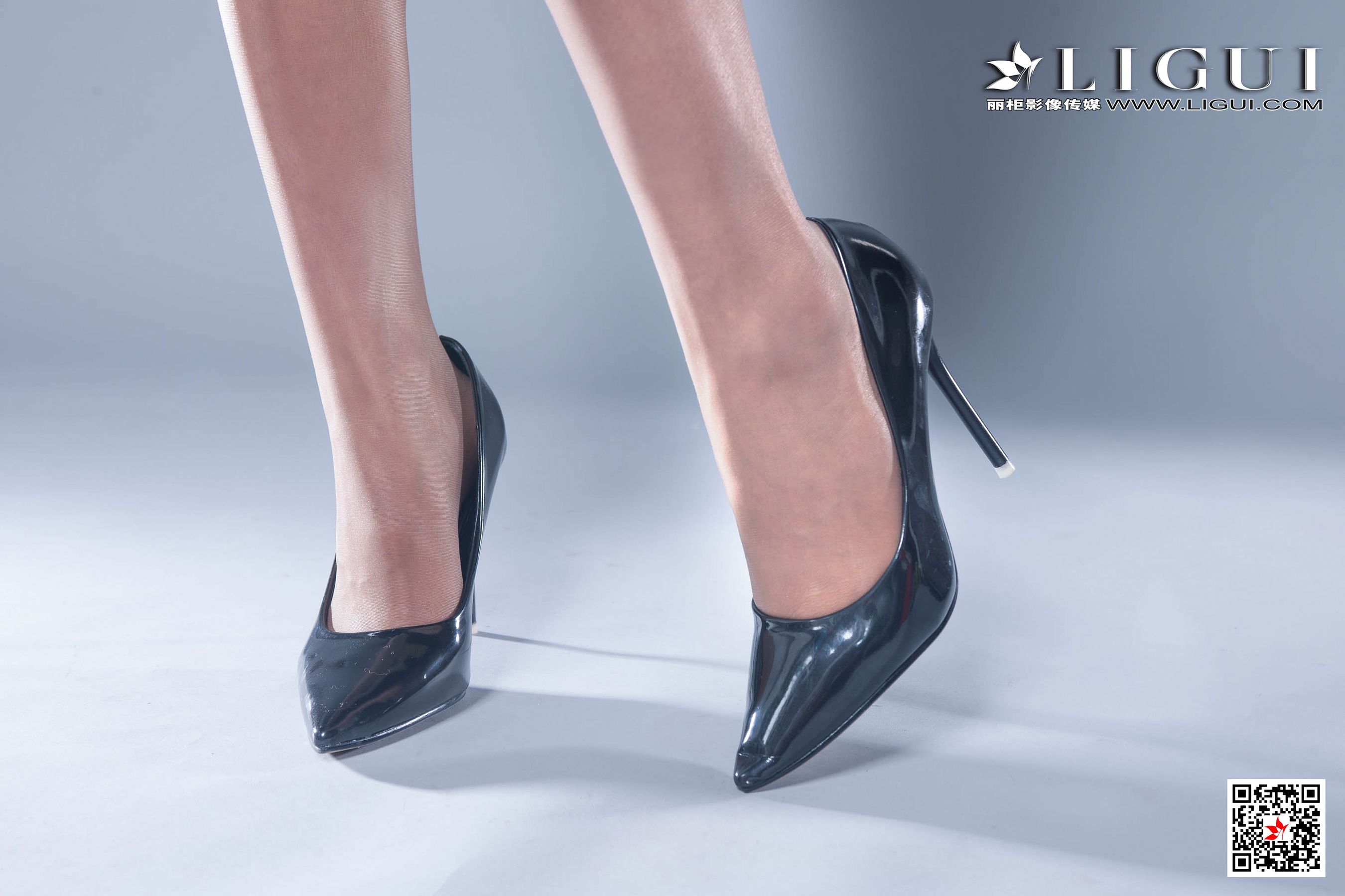 腿模潼潼《肉丝OL女郎》 [丽柜LiGui] 网络丽人 写真集