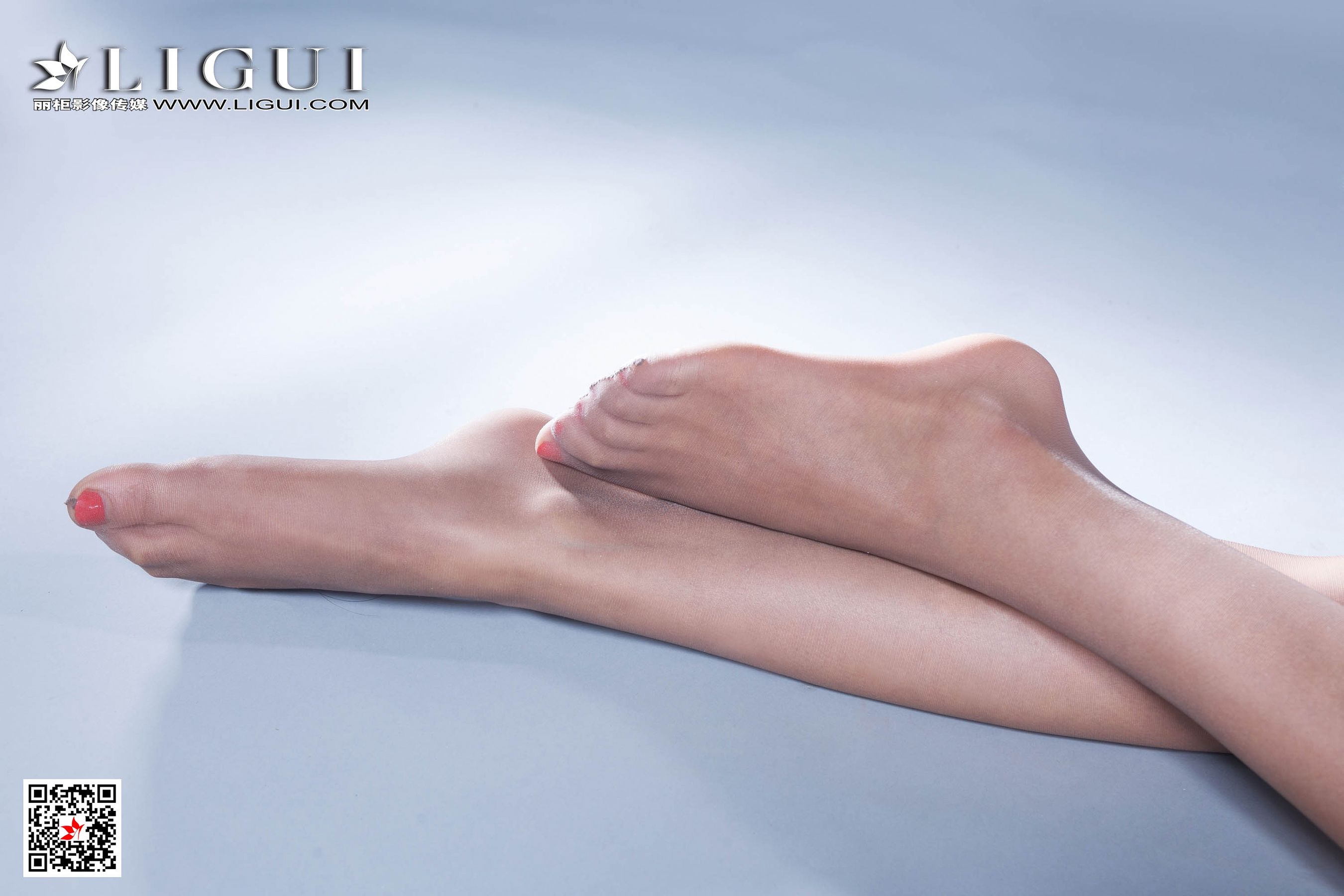 腿模潼潼《肉丝OL女郎》 [丽柜LiGui] 网络丽人 写真集