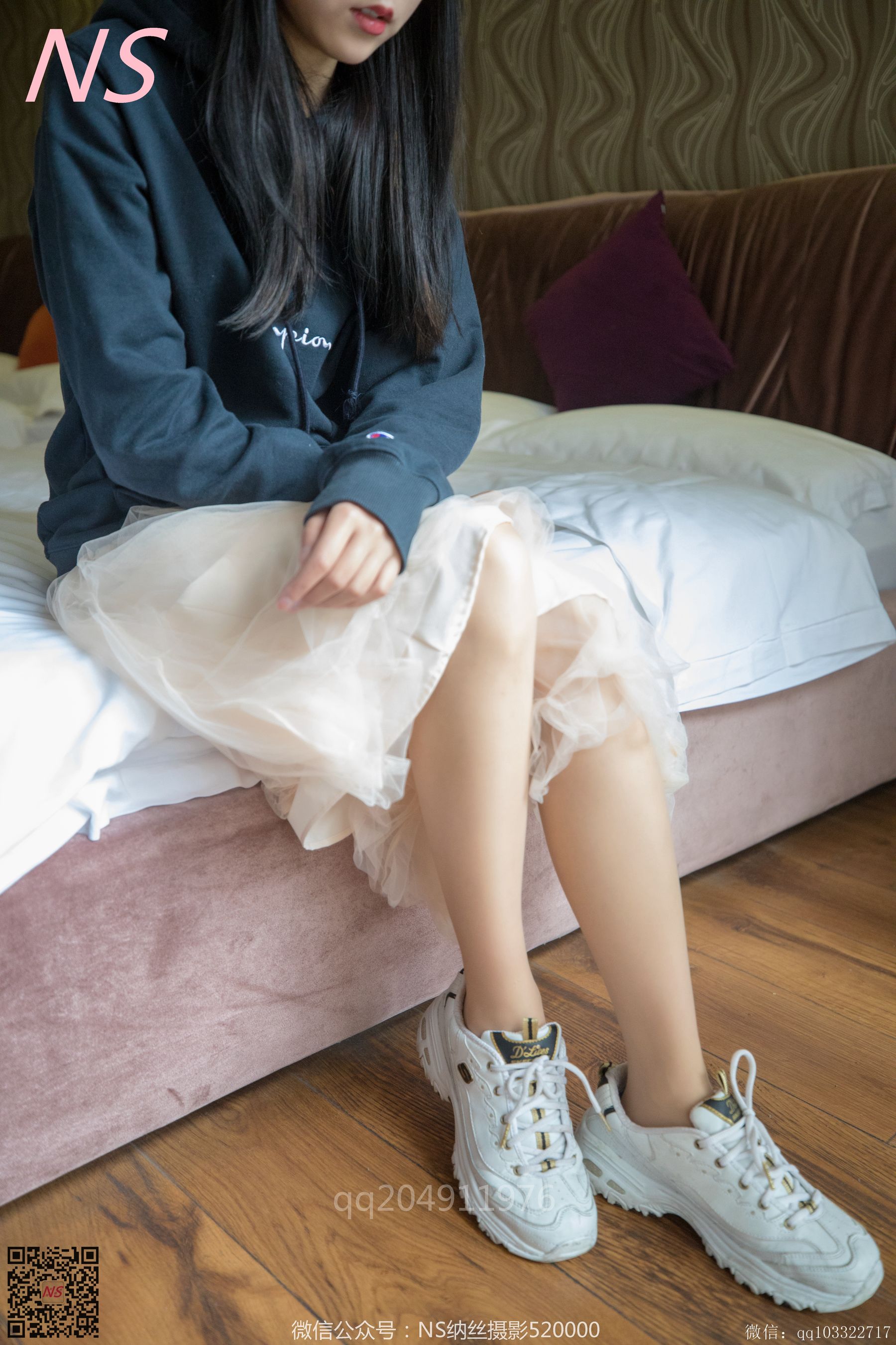 悠悠《丝袜美腿玉足美美哒》 [纳丝摄影] 写真集