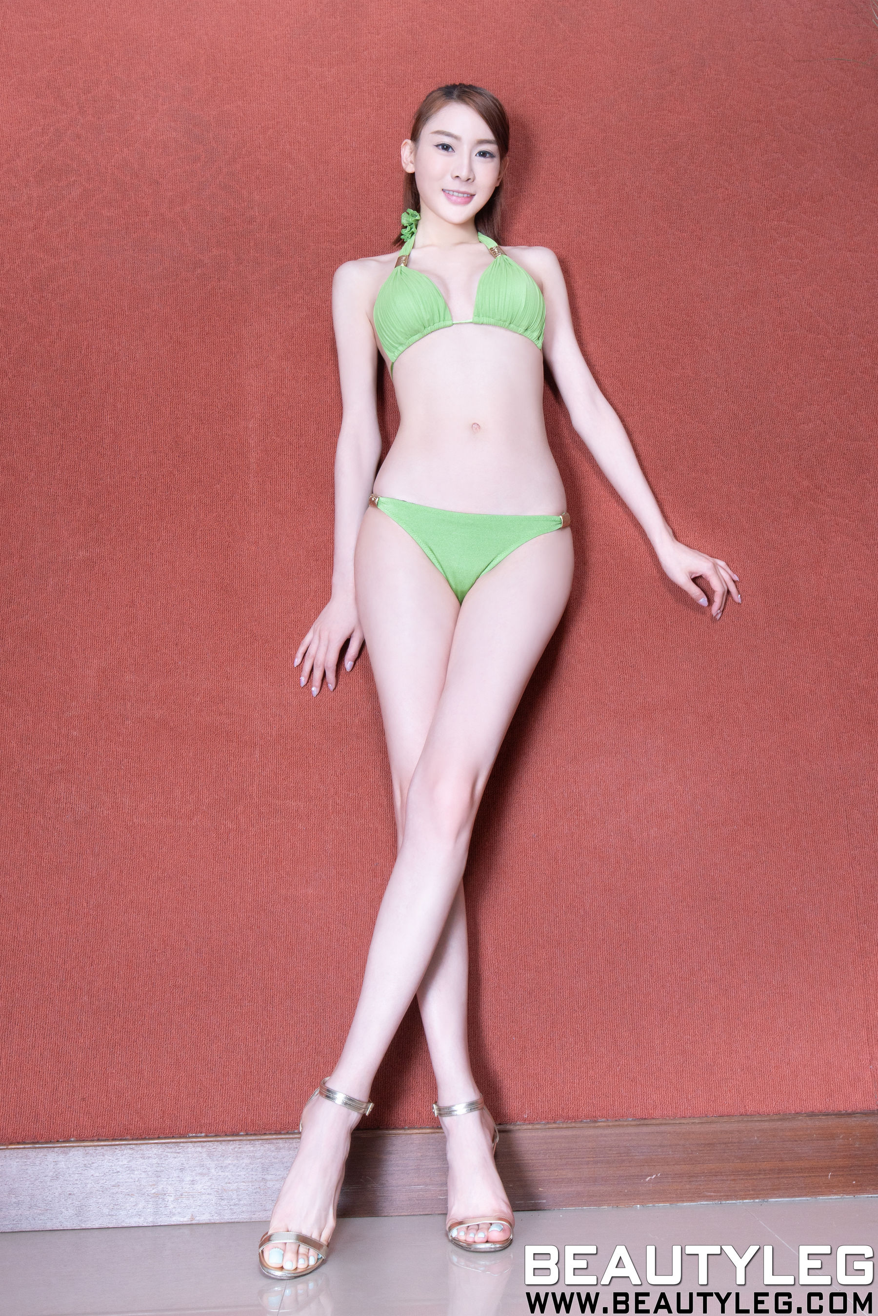 腿模Emily《5套丝袜制服美腿》 [Beautyleg] No.1835 写真集