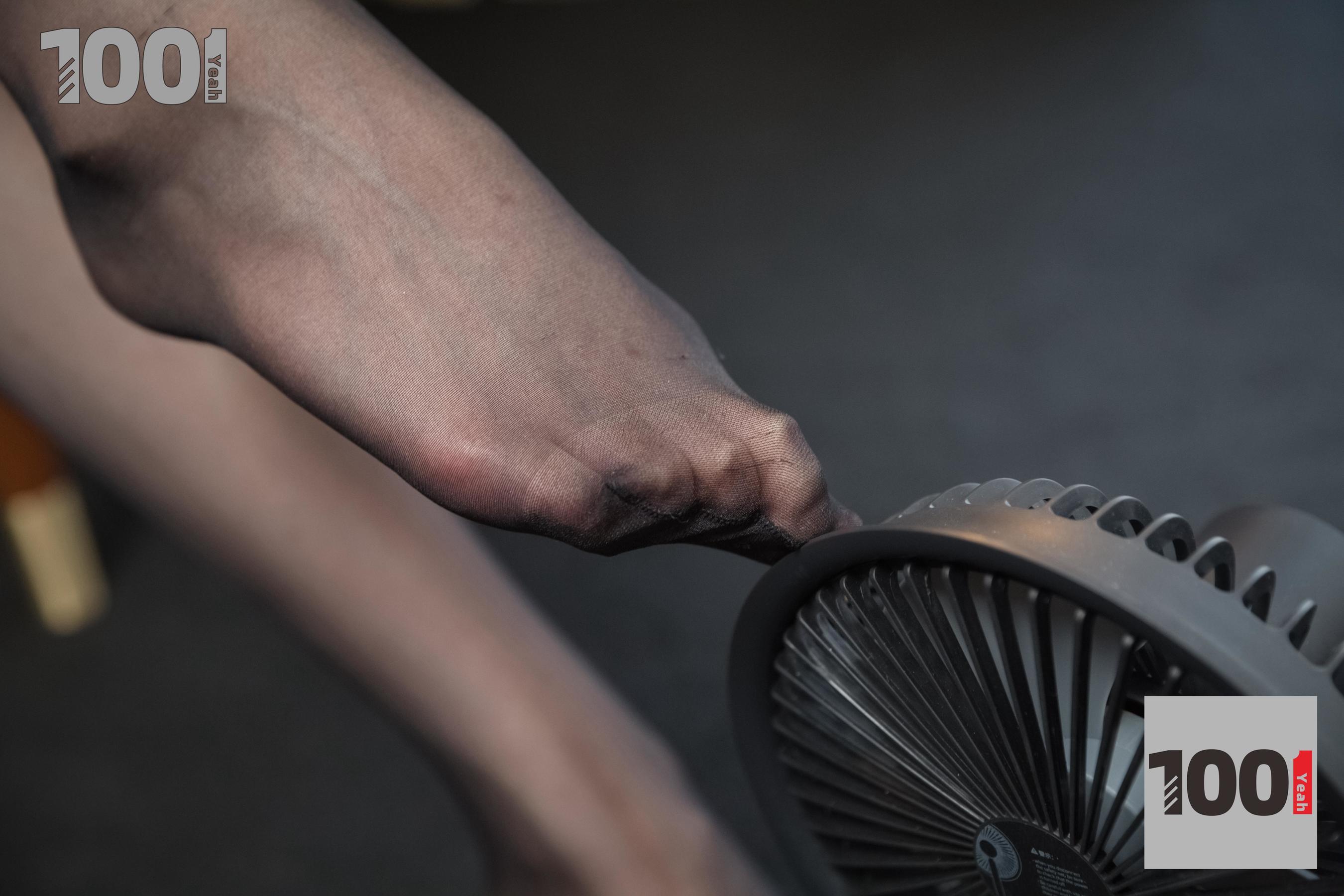 喵喵 《浓缩胶囊》[一千零一夜IESS] 丝袜美腿写真集