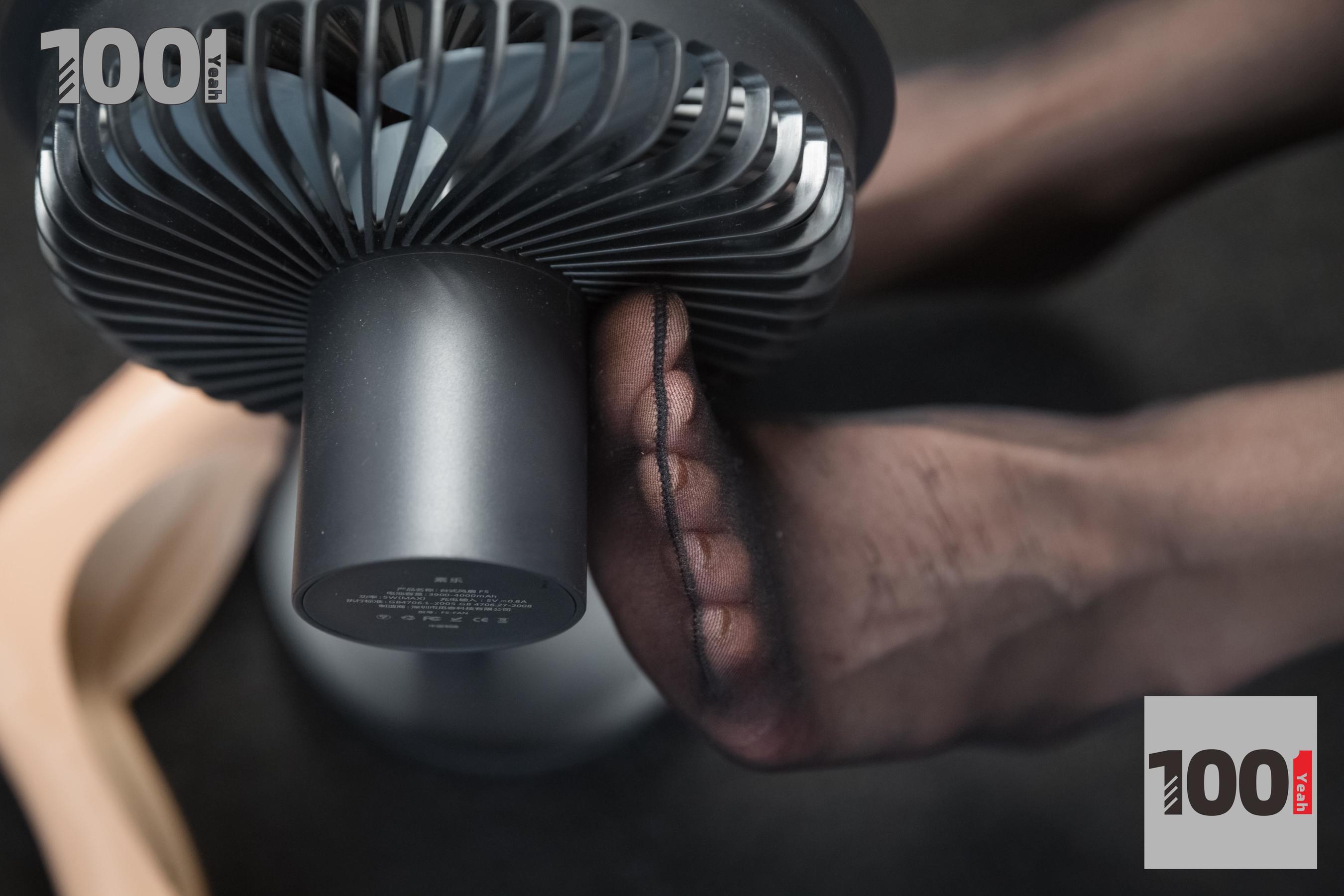 喵喵 《浓缩胶囊》[一千零一夜IESS] 丝袜美腿写真集