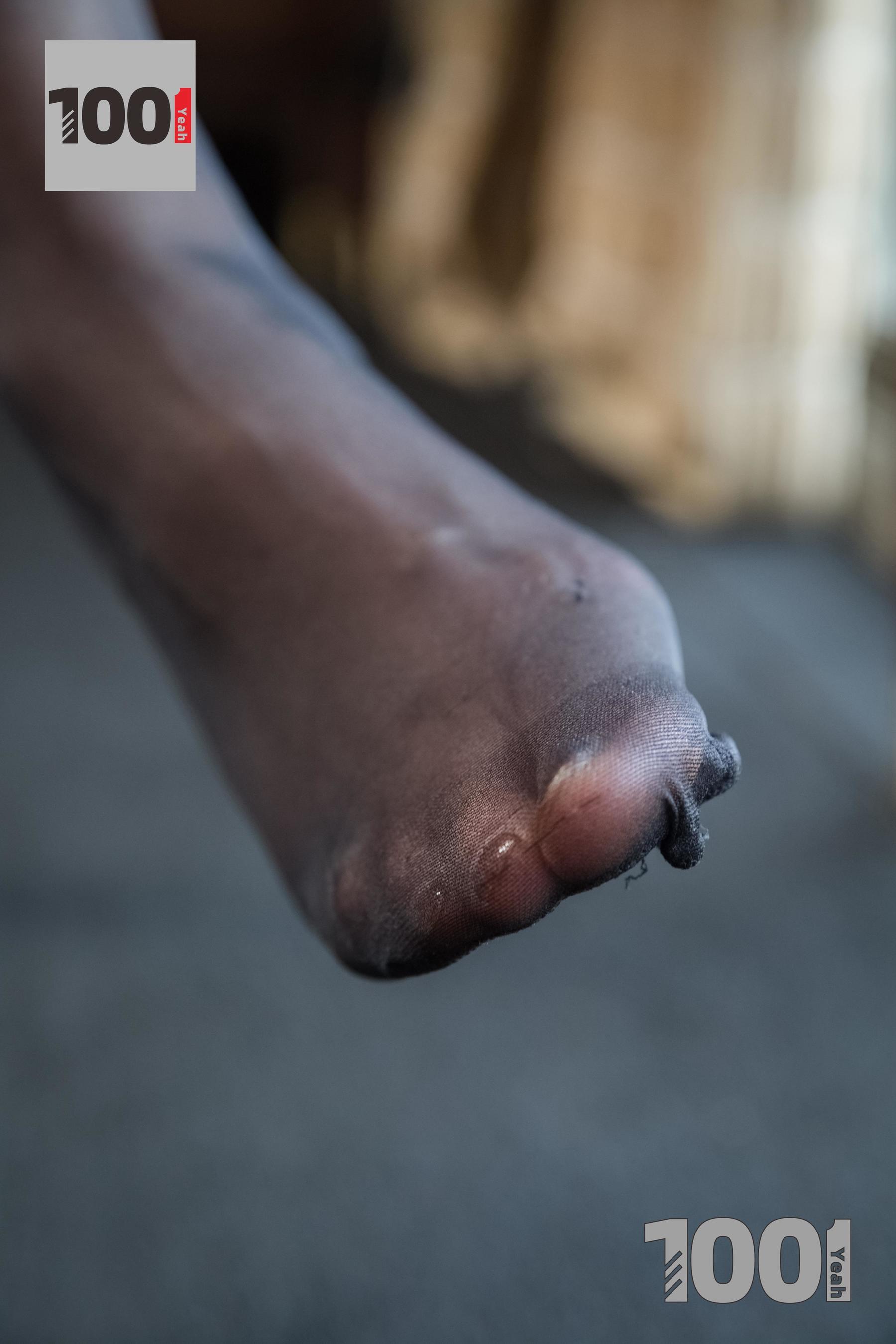 喵喵 《浓缩胶囊》[一千零一夜IESS] 丝袜美腿写真集